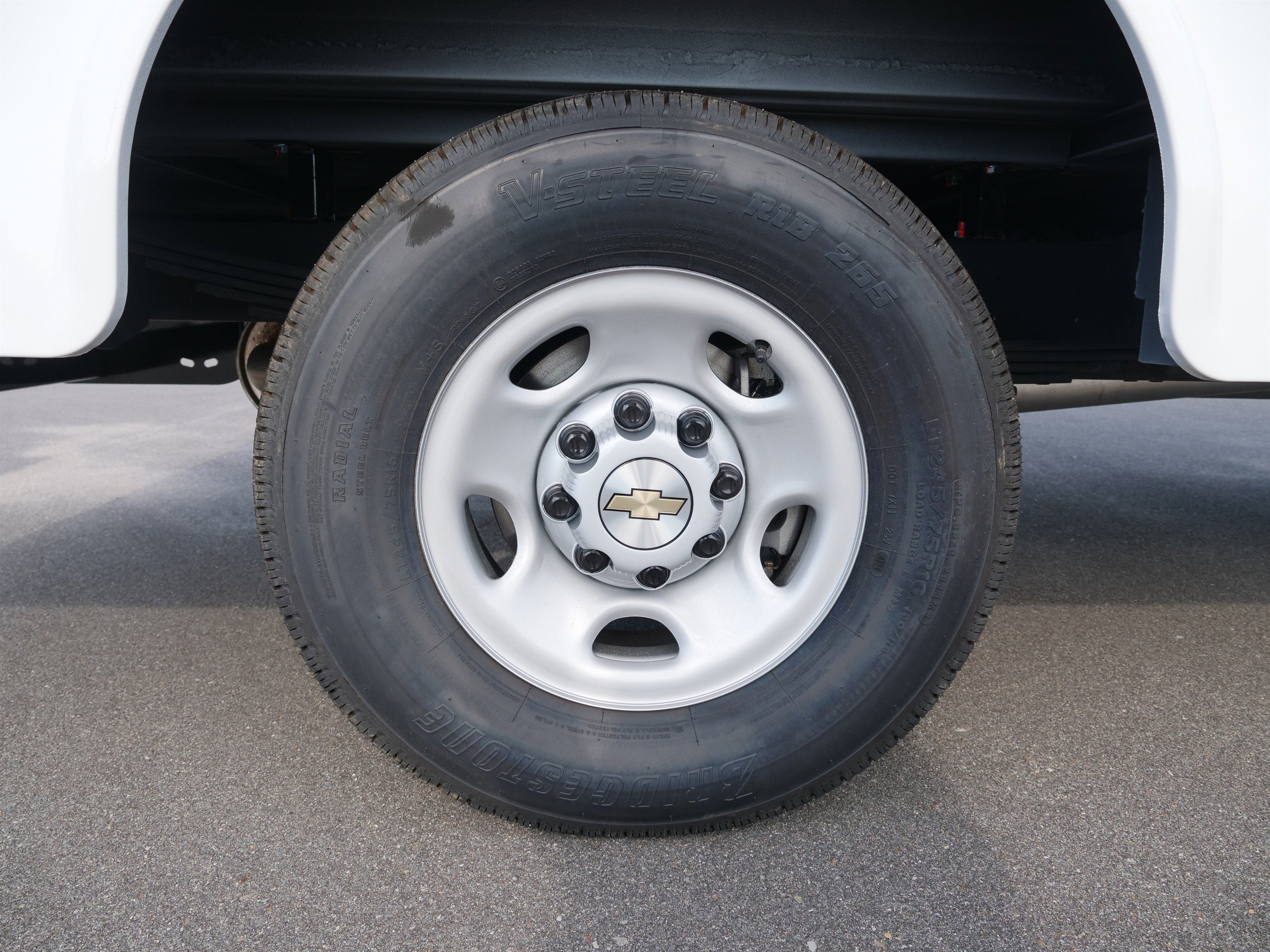 2025 Chevrolet Express Cutaway 3500 1WT