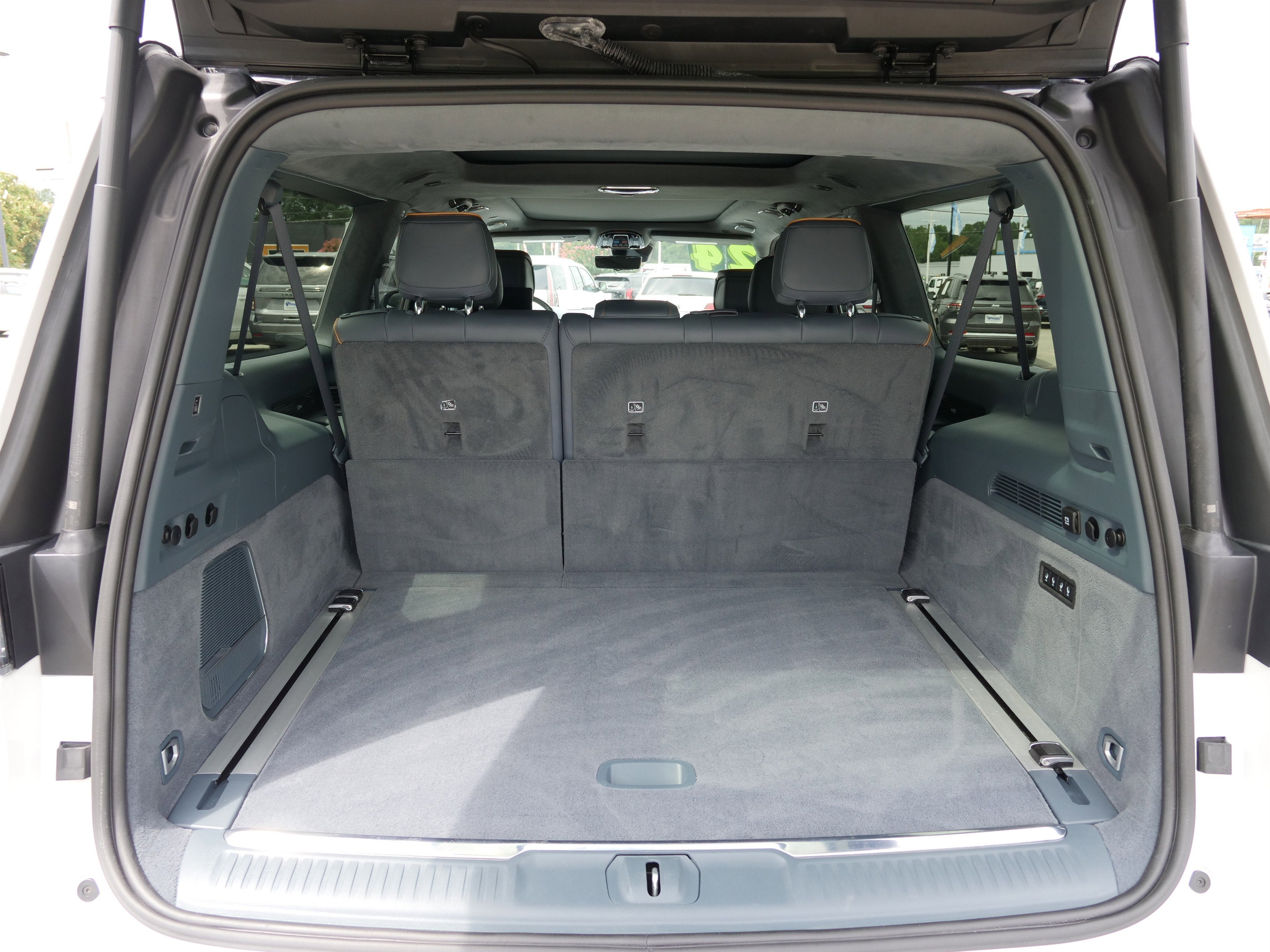 2024 Jeep Grand Wagoneer L Series III