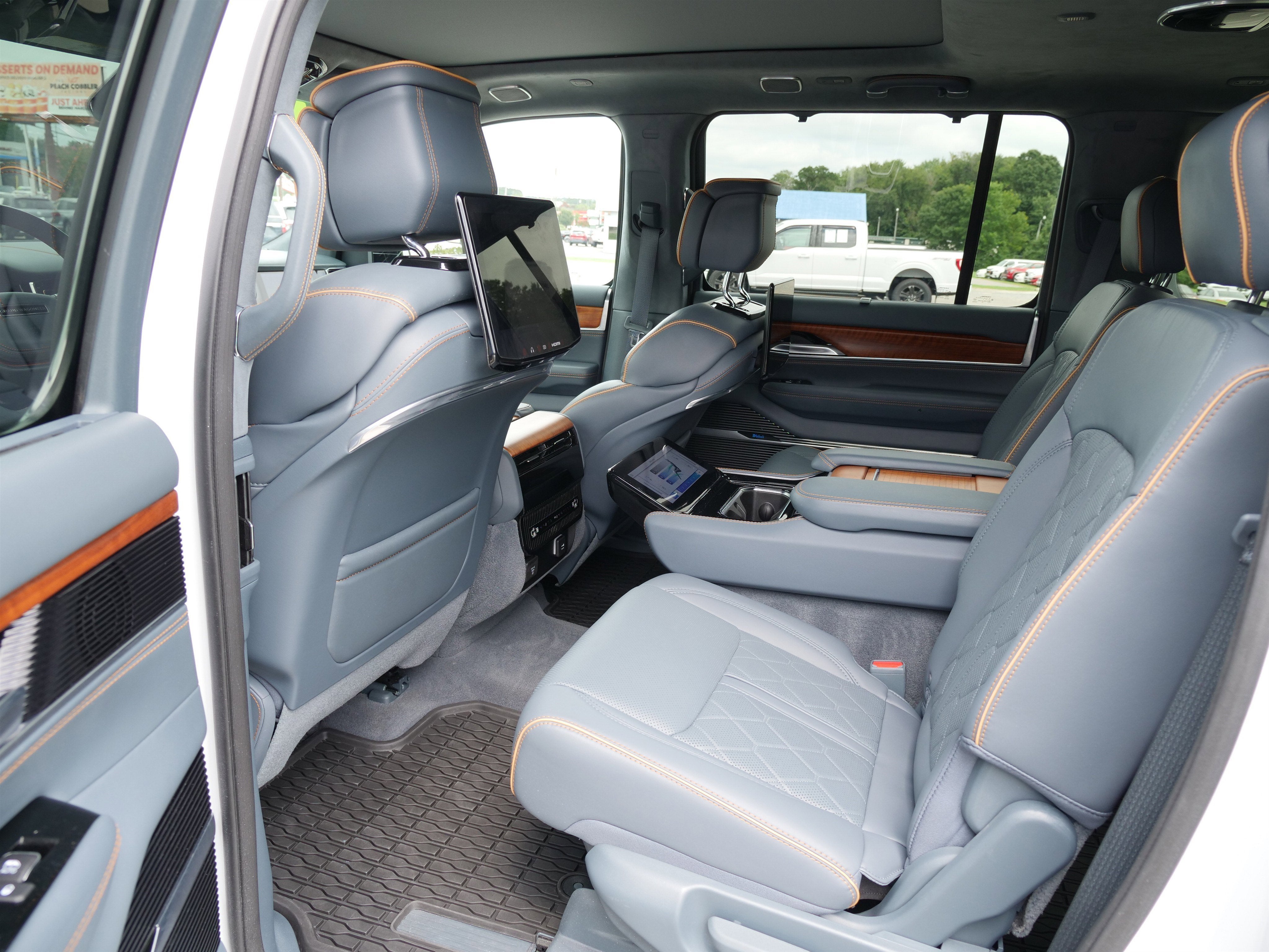 2024 Jeep Grand Wagoneer L Series III