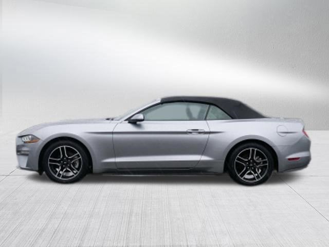 2022 Ford Mustang EcoBoost