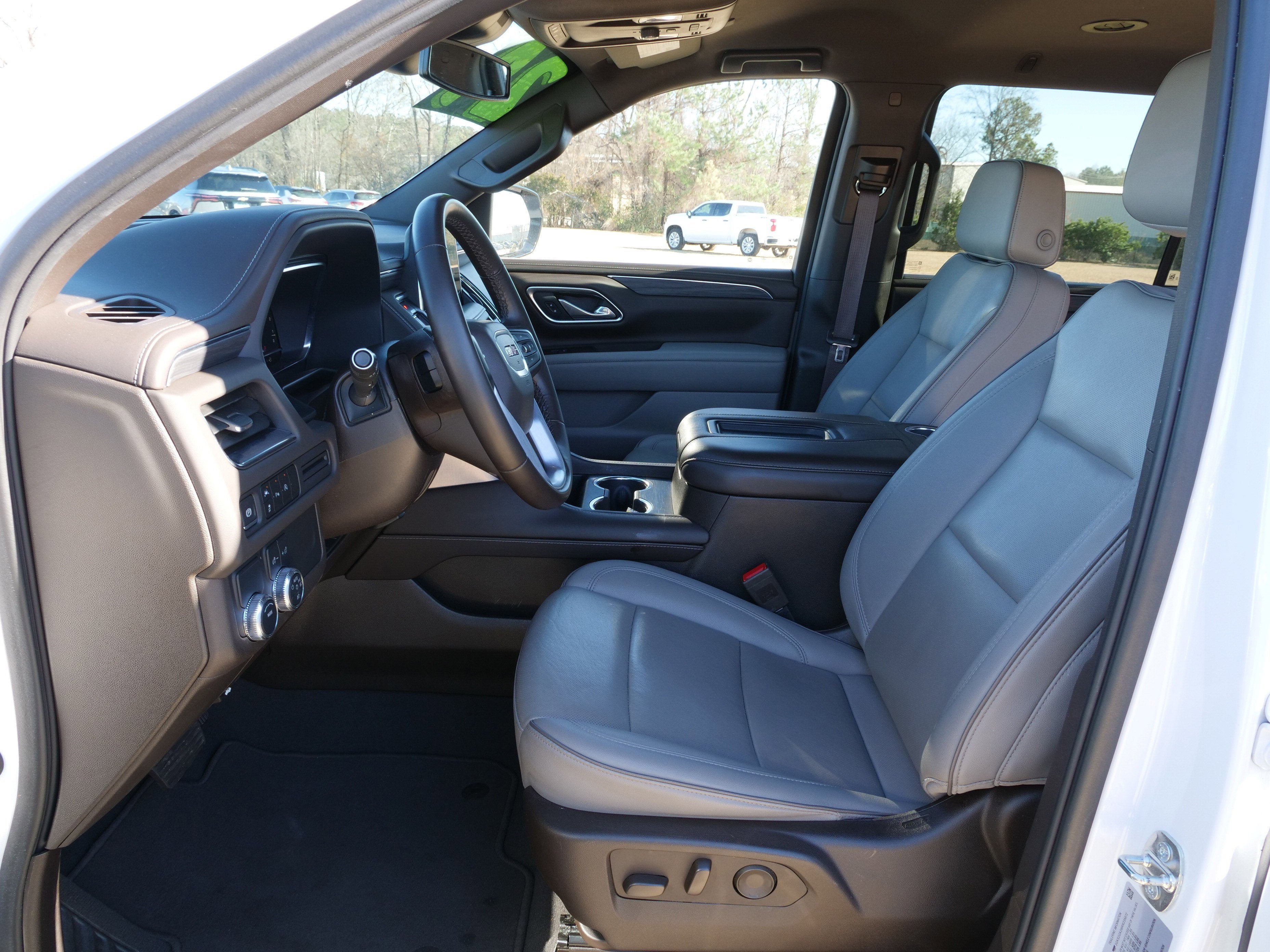 2024 GMC Yukon XL SLT