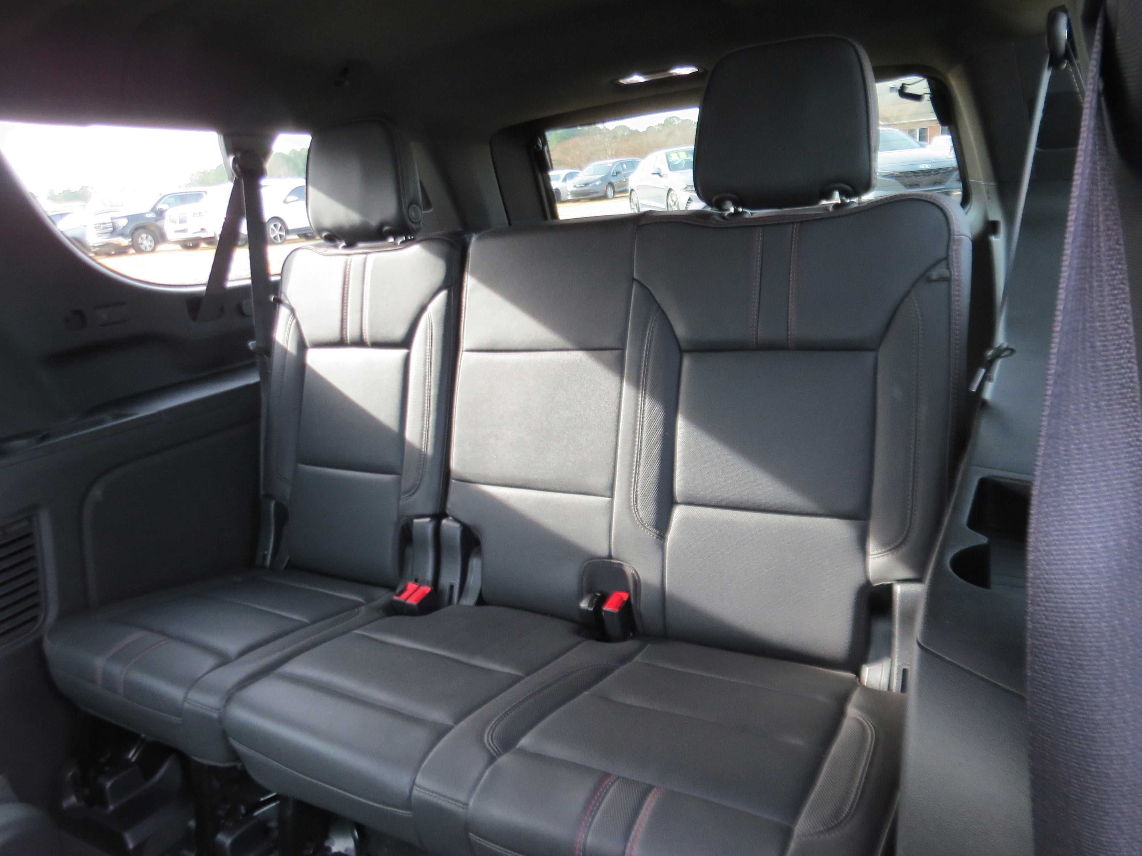 2022 Chevrolet Suburban RST