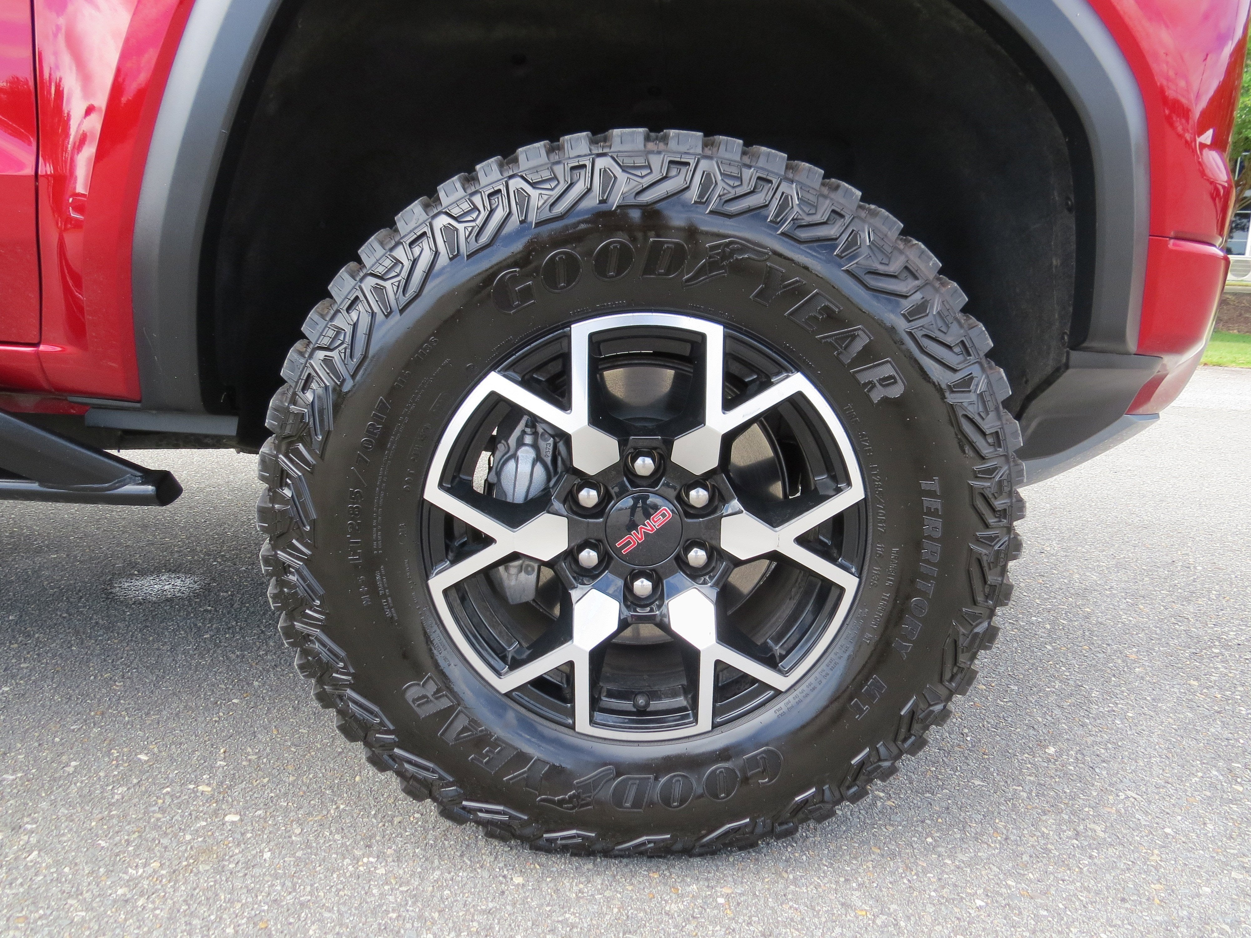 2023 GMC Canyon AT4X