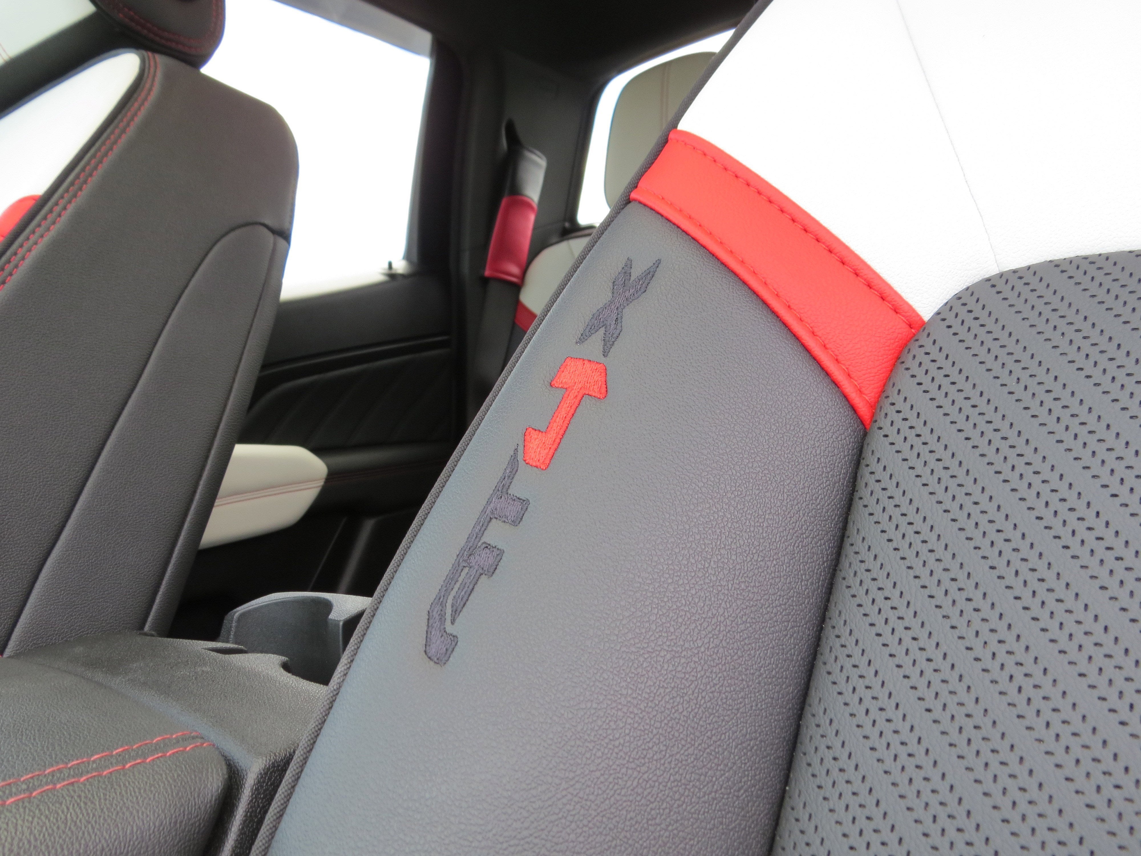 2023 GMC Canyon AT4X