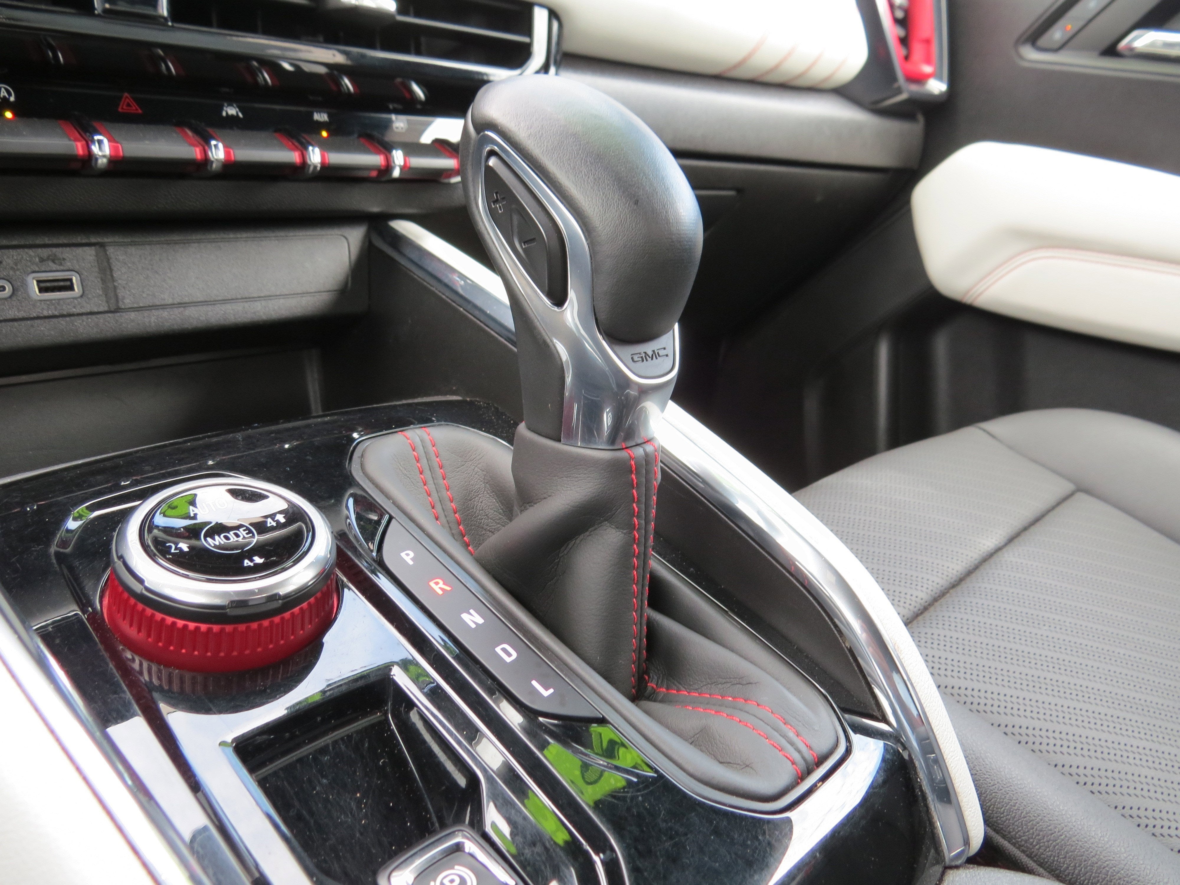 2023 GMC Canyon AT4X