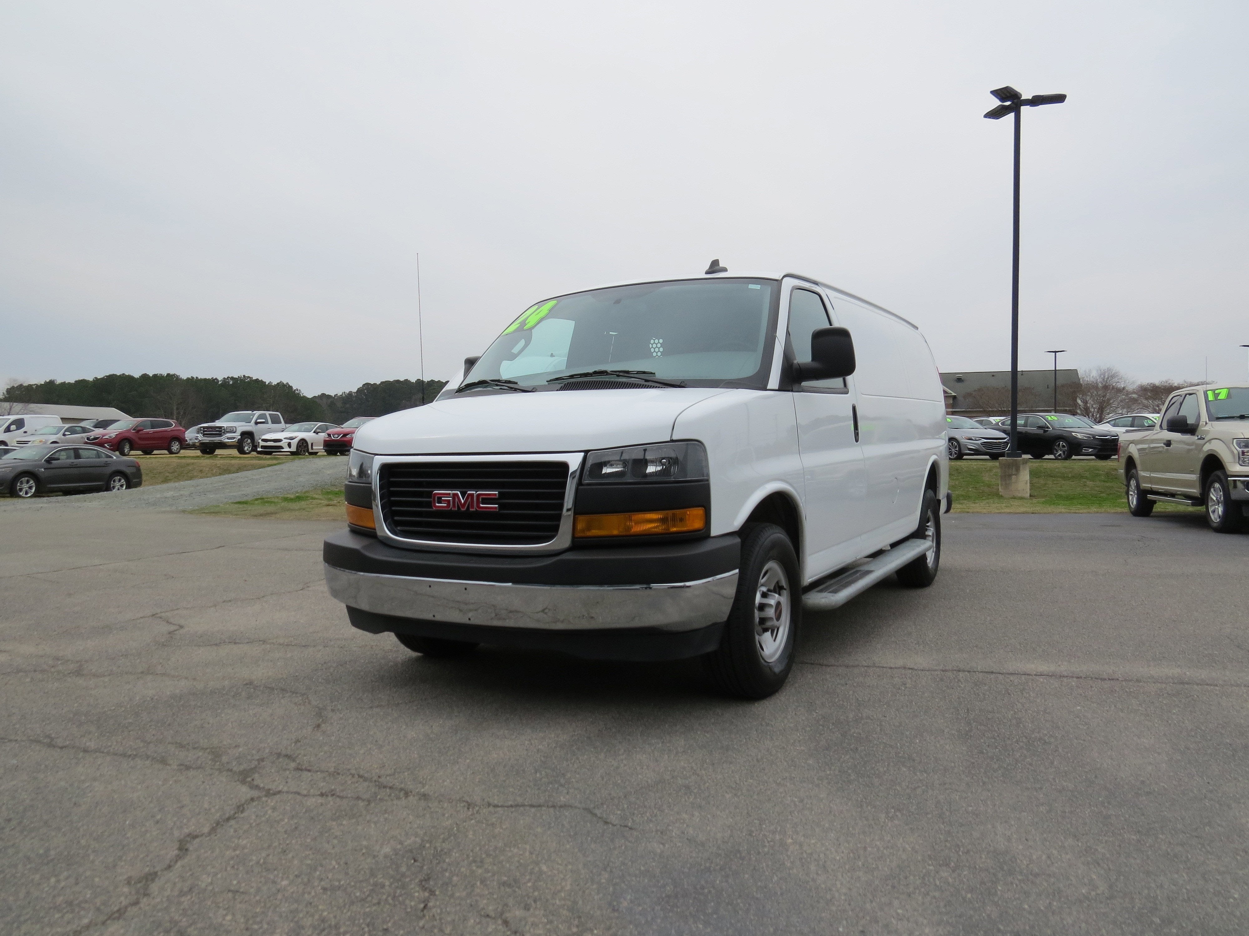 2024 GMC Savana Cargo 2500 Work Van
