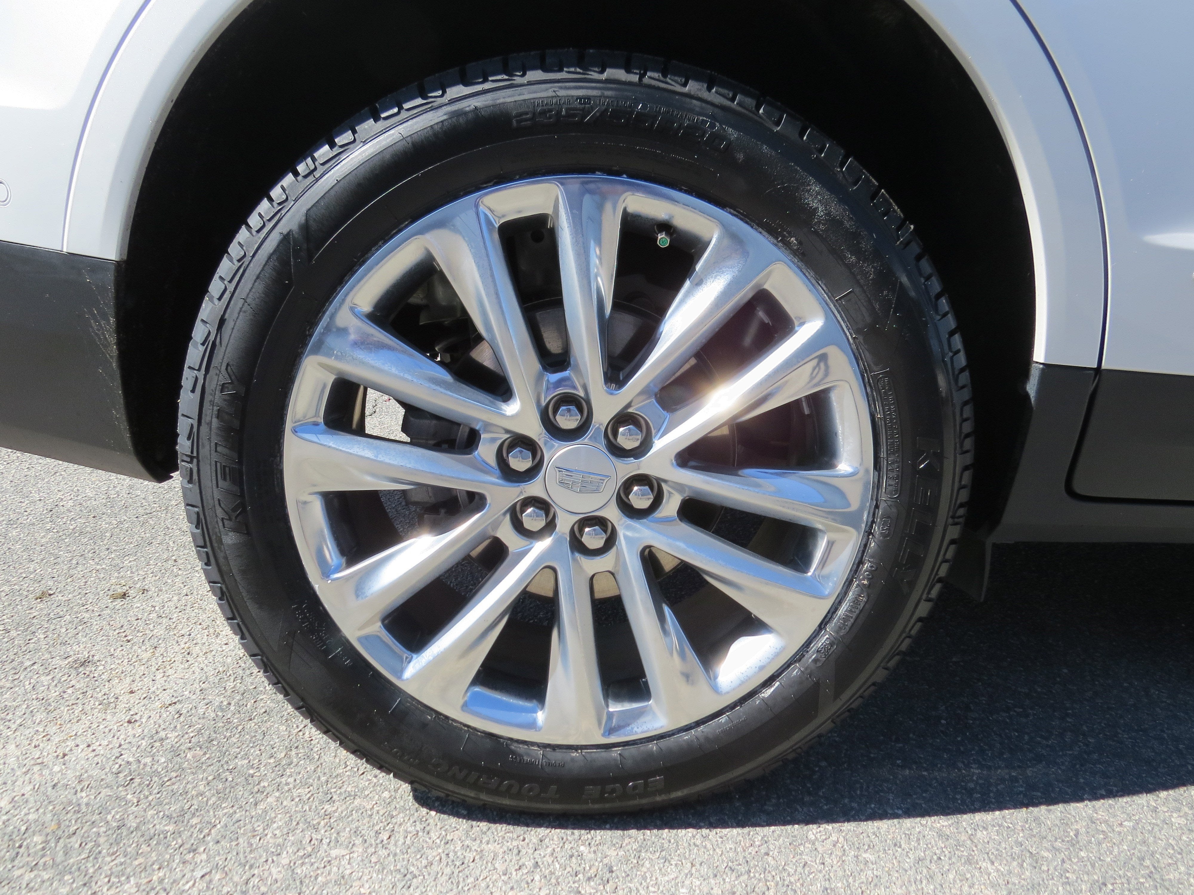 2019 Cadillac XT5 Premium Luxury FWD