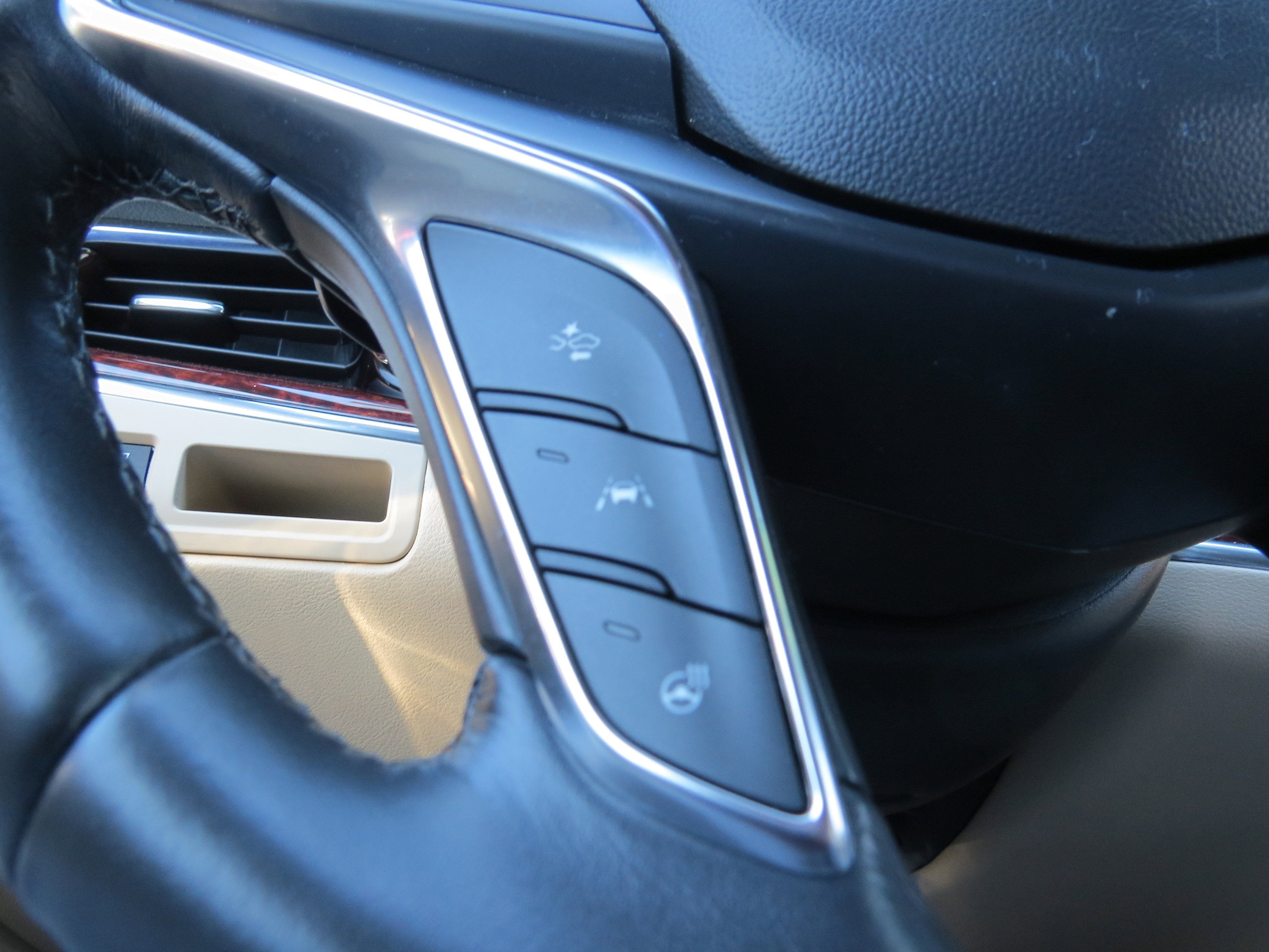 2019 Cadillac XT5 Premium Luxury FWD