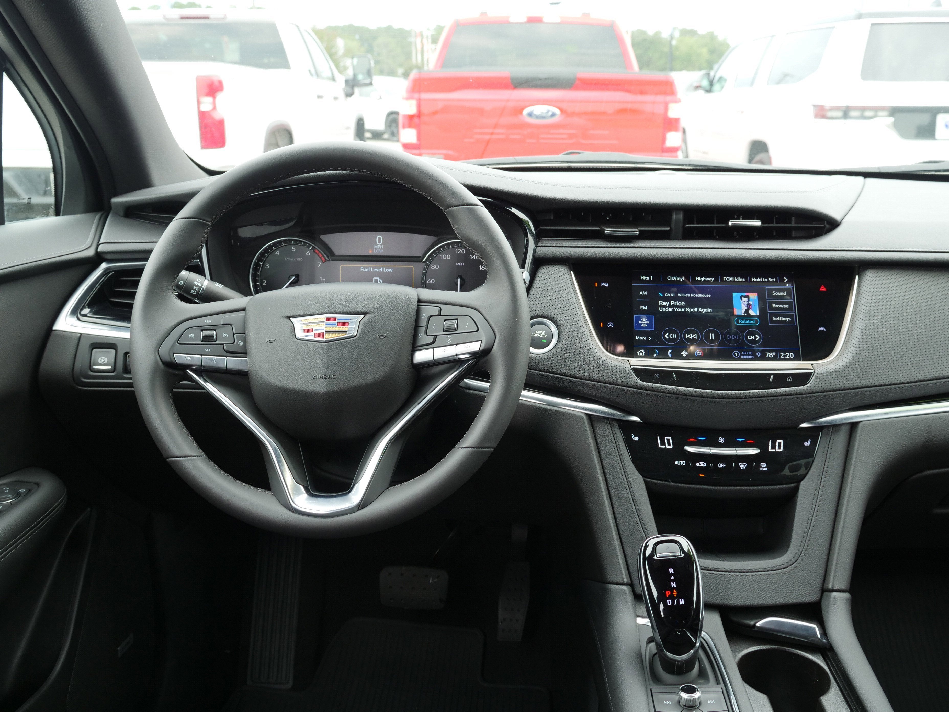 2025 Cadillac XT6 Luxury