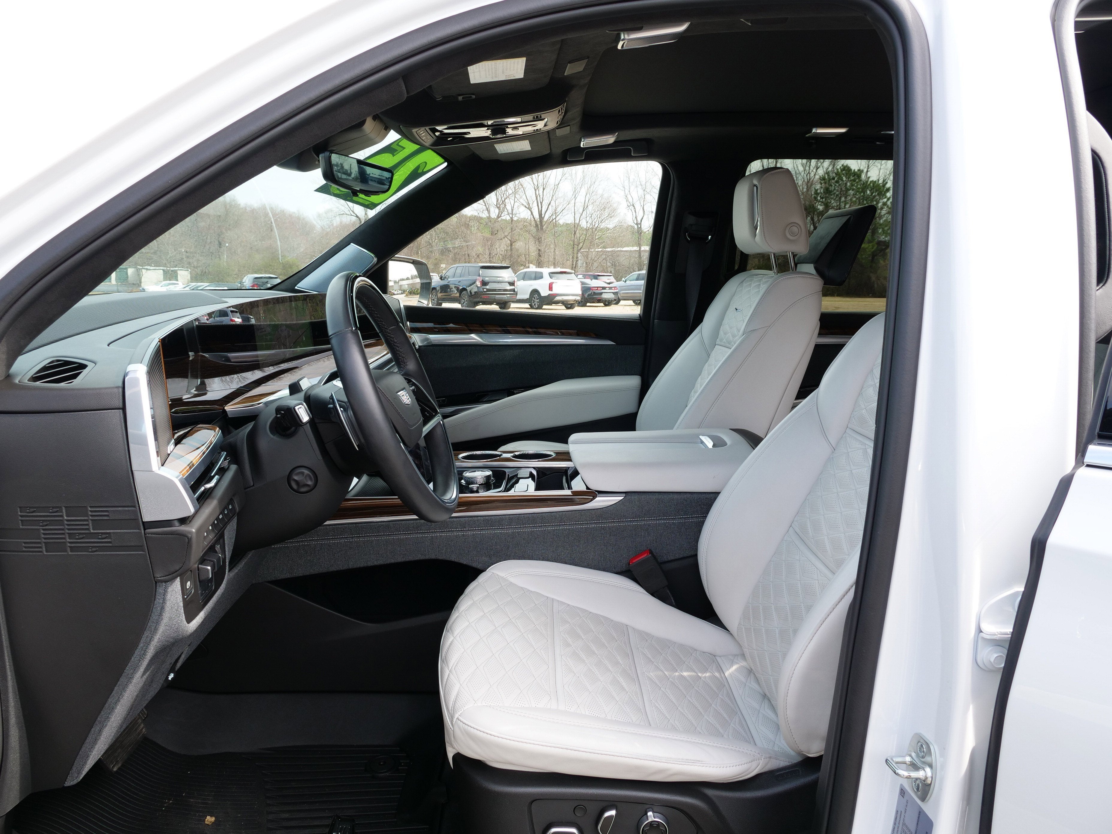 2025 Cadillac Escalade Premium Luxury Platinum