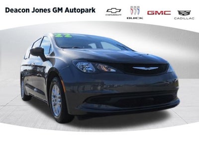 2022 Chrysler Voyager LX