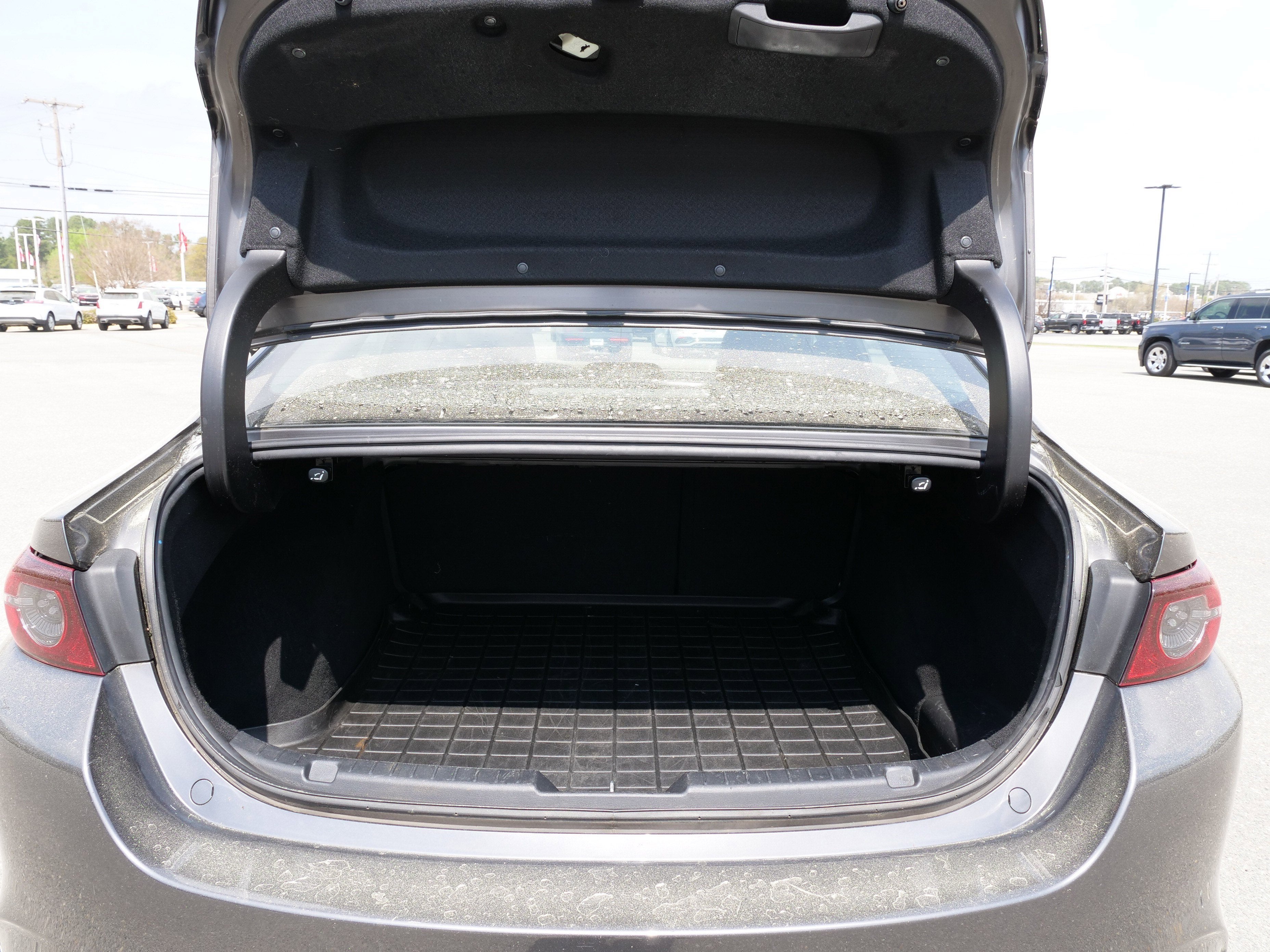 2019 Mazda Mazda3 Sedan w/Preferred Pkg