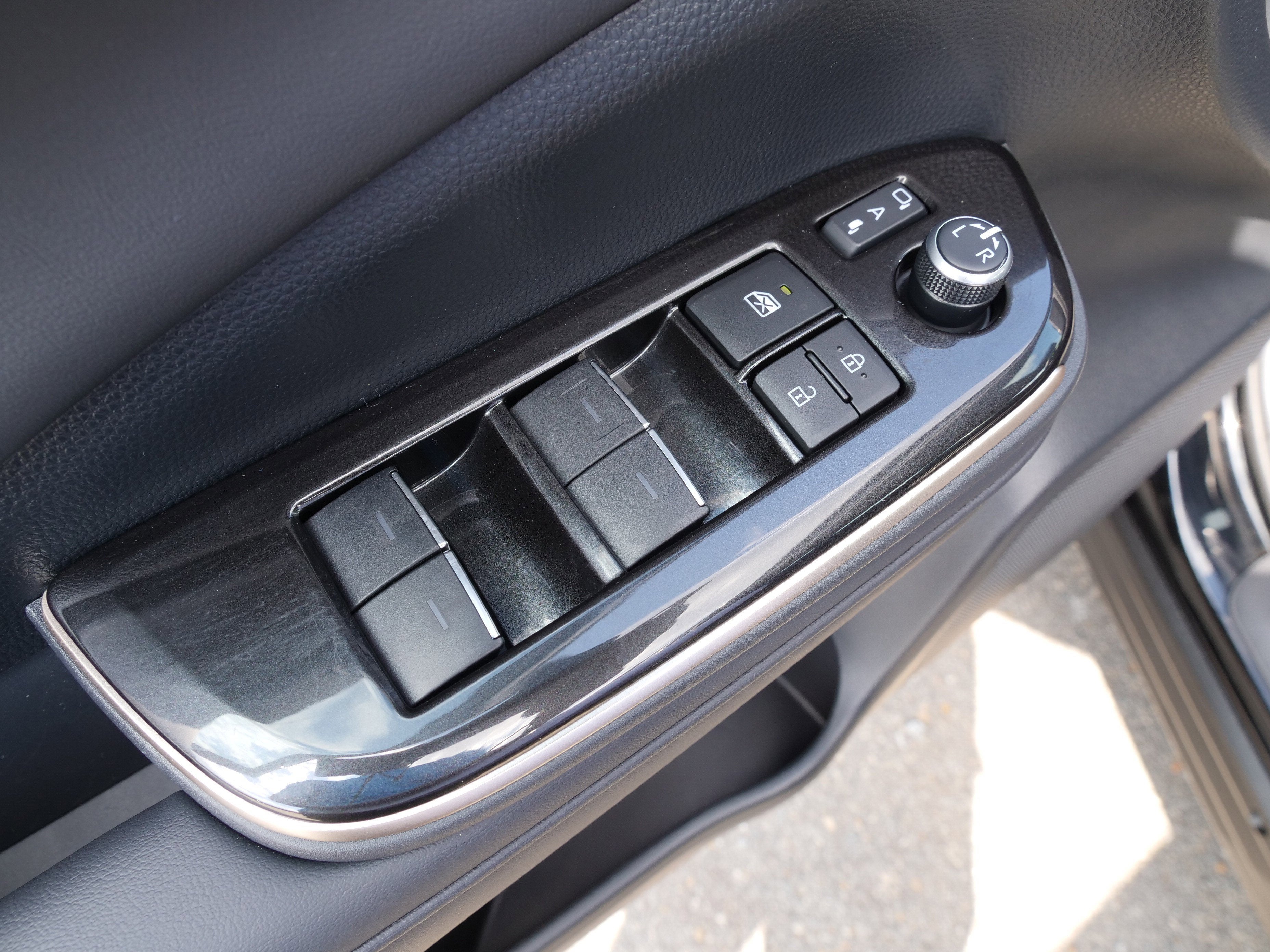 2025 Toyota Crown Signia XLE