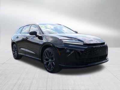 2025 Toyota Crown Signia XLE