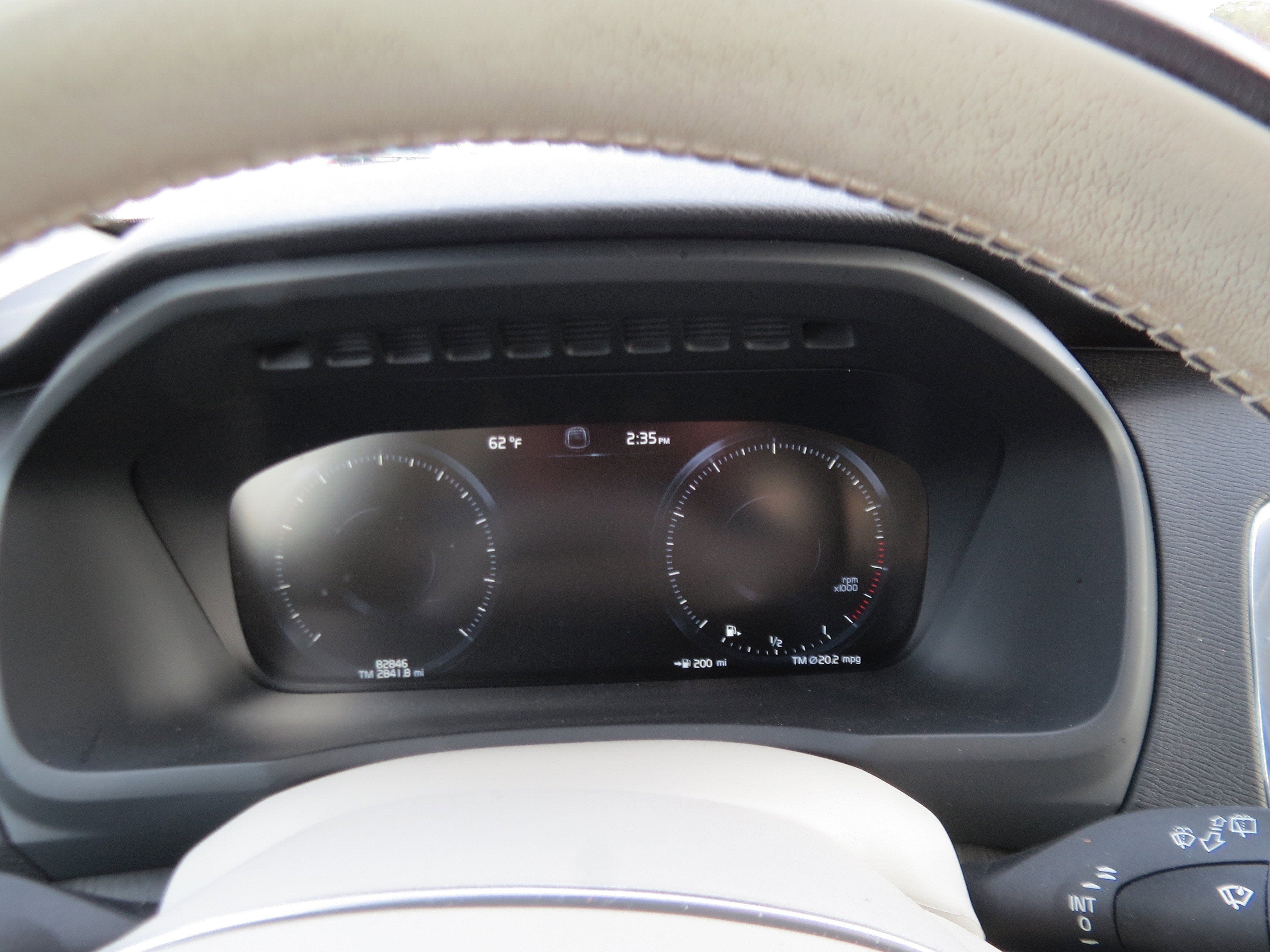 2020 Volvo XC90 Momentum