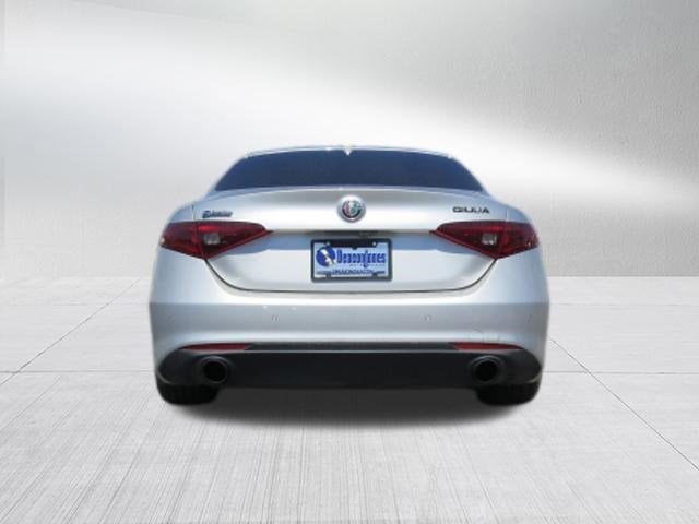 2020 Alfa Romeo Giulia Base