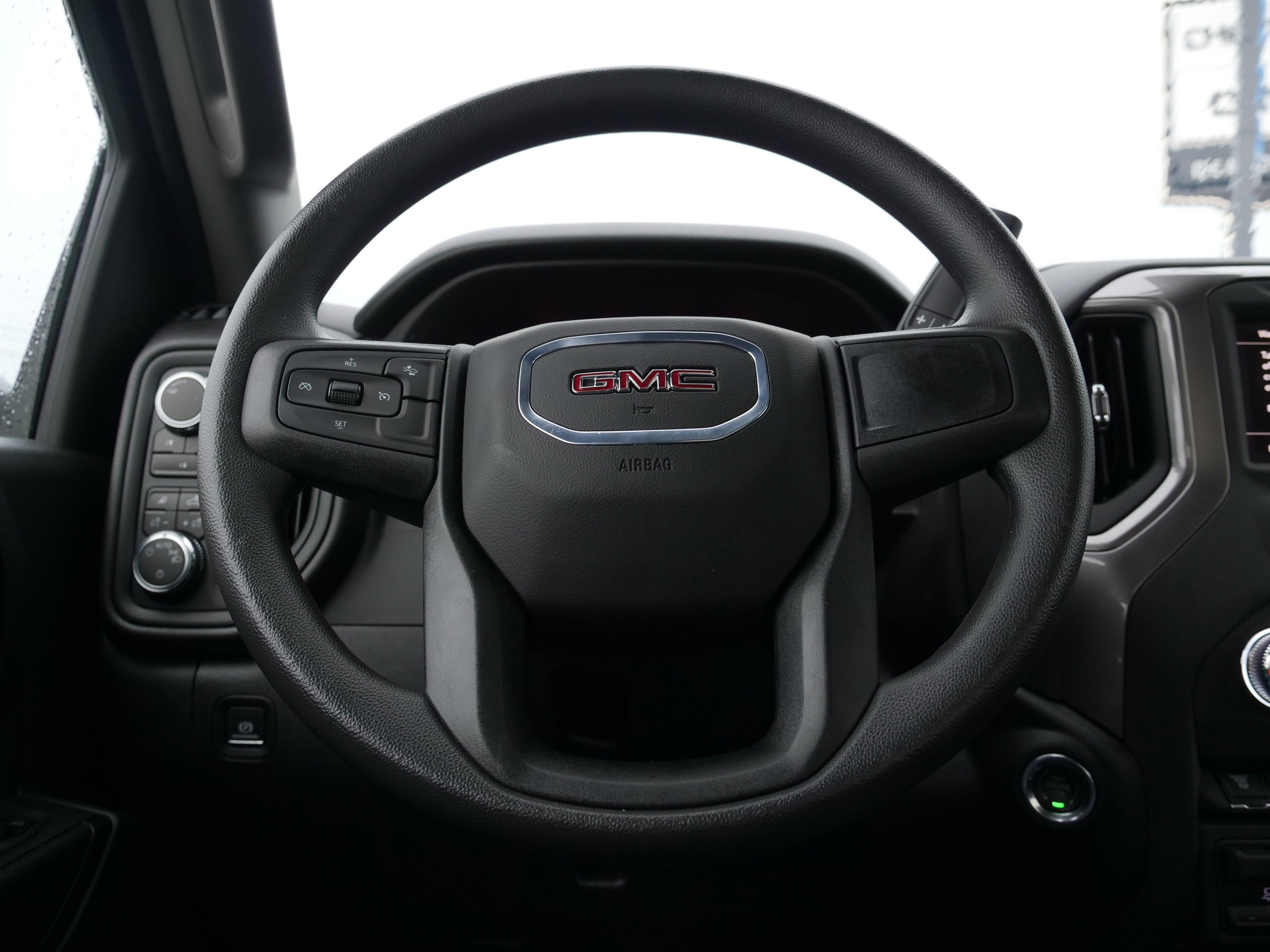 2025 GMC Sierra 2500 HD Pro