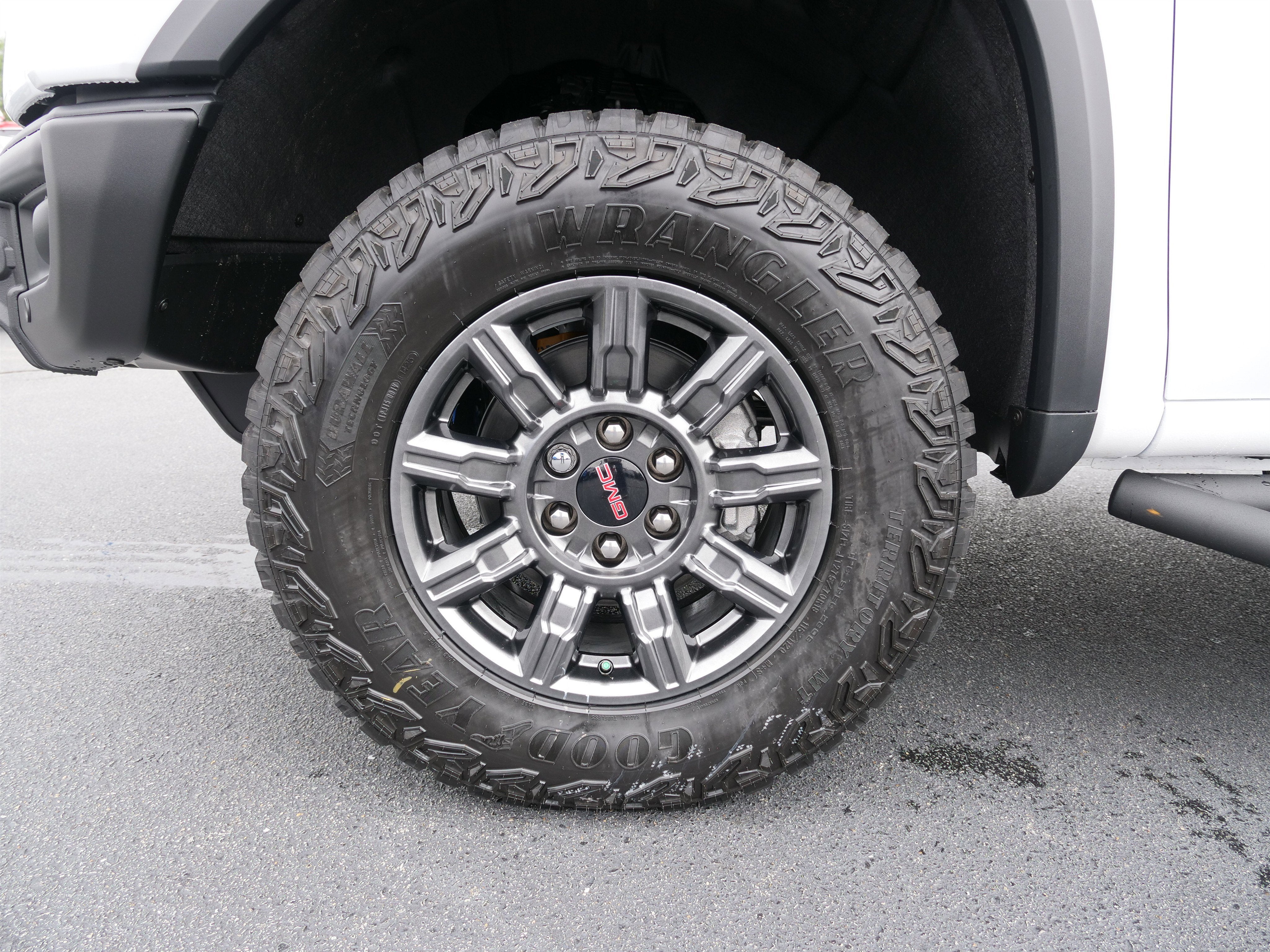 2025 GMC Sierra 1500 AT4X