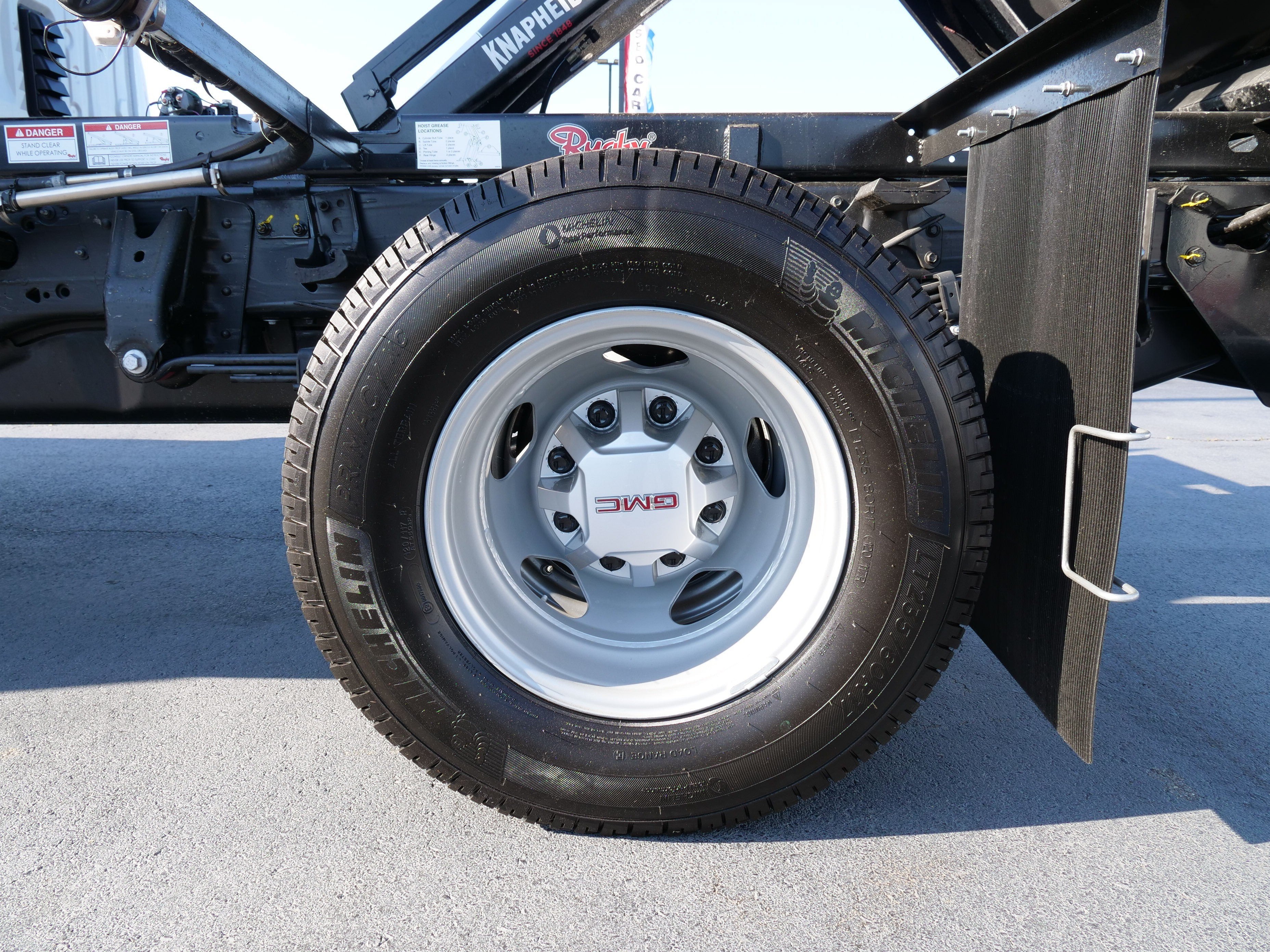 2026 GMC Sierra 3500 HD Chassis Cab Pro