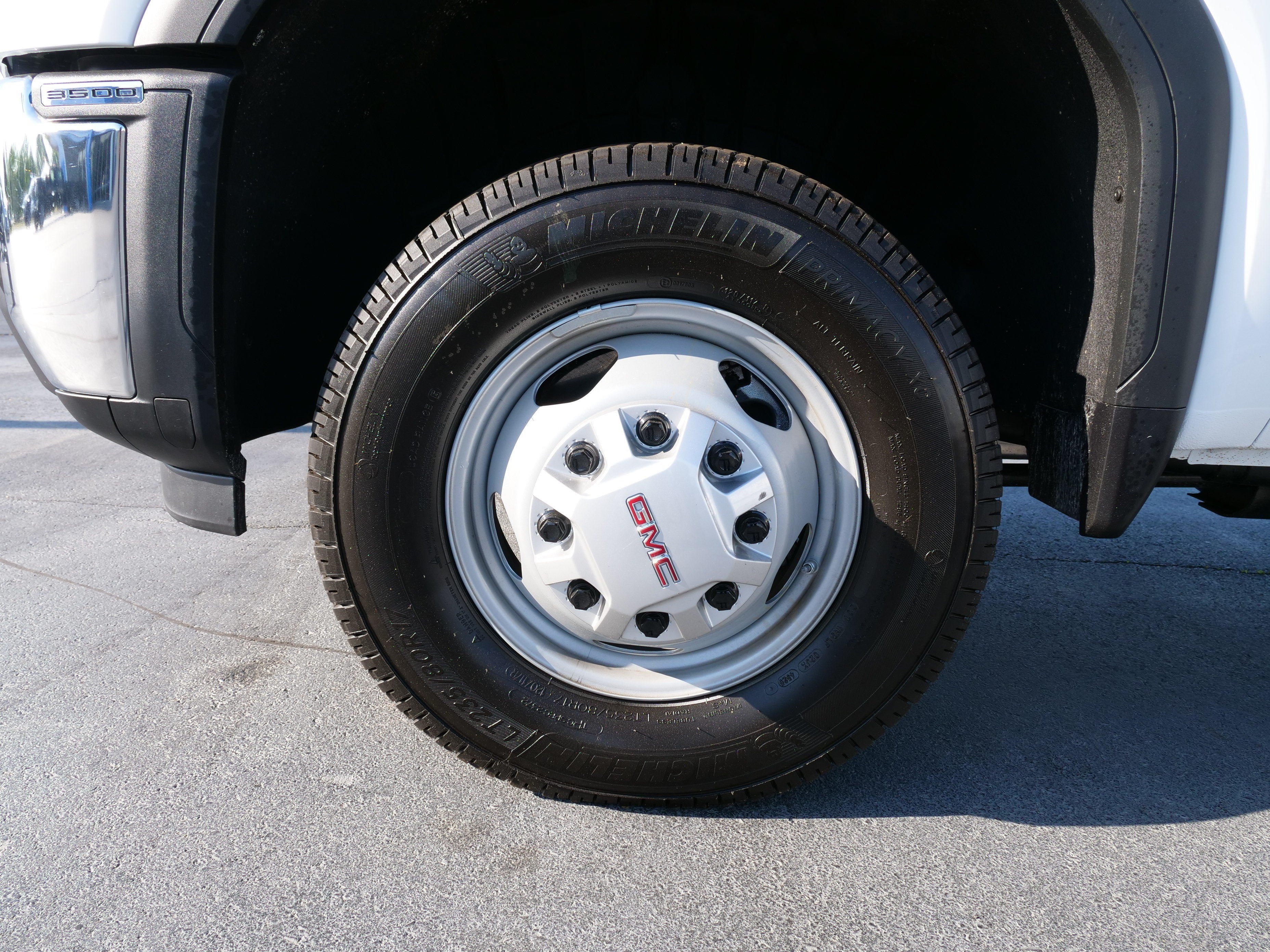 2026 GMC Sierra 3500 HD Chassis Cab Pro
