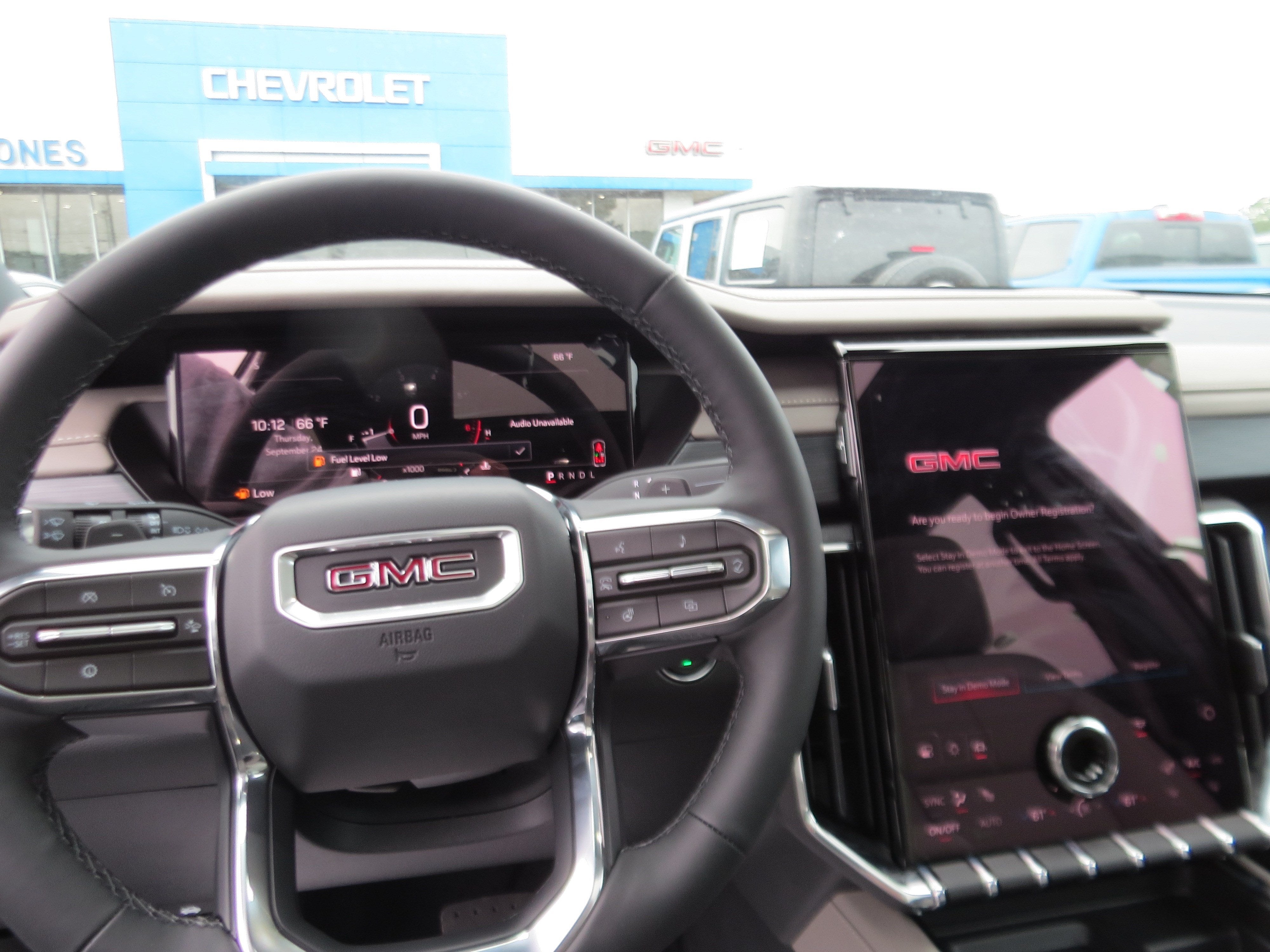 2027 GMC Acadia Elevation