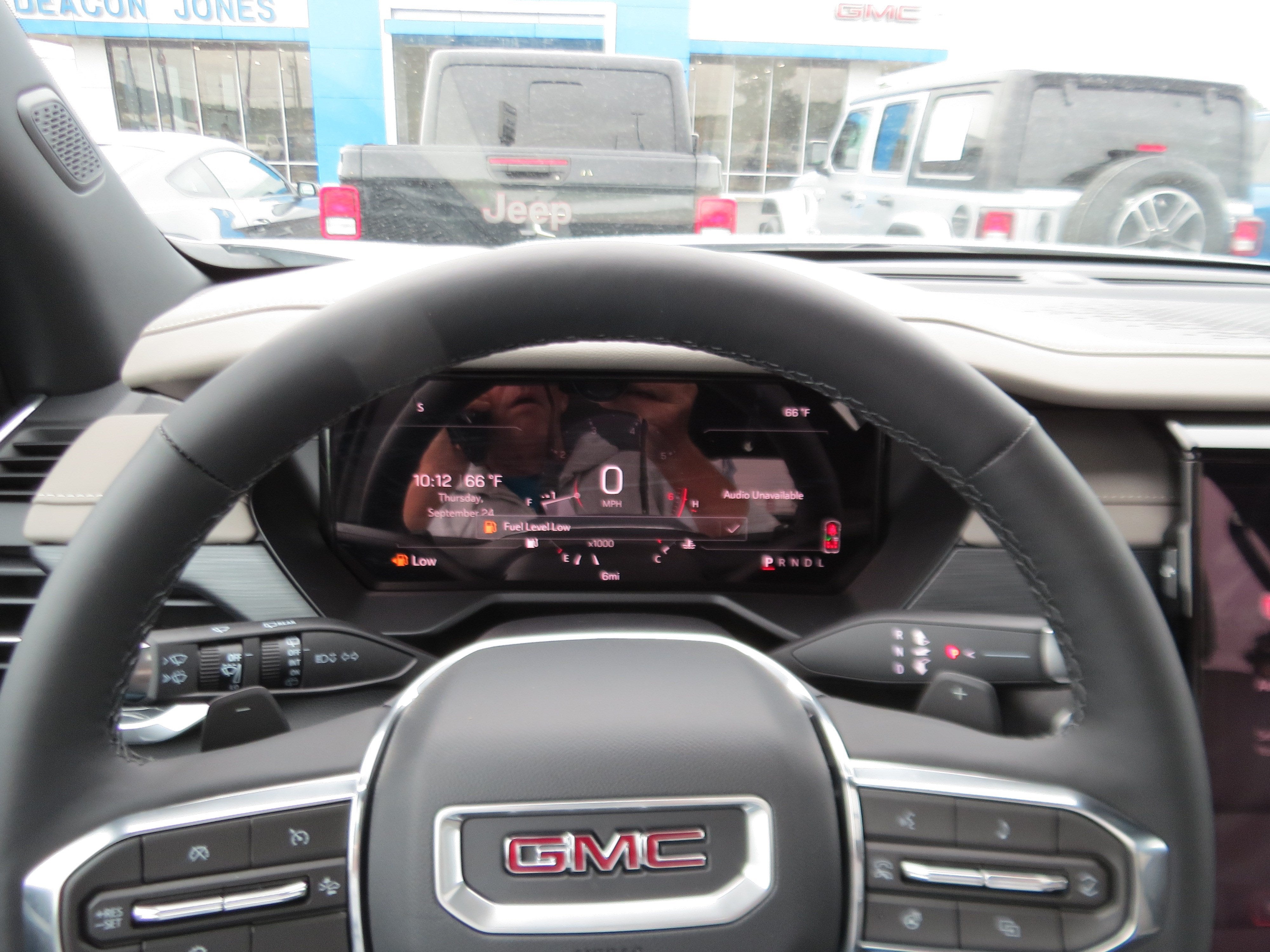 2027 GMC Acadia Elevation