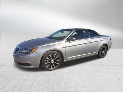 2014 Chrysler 200 S