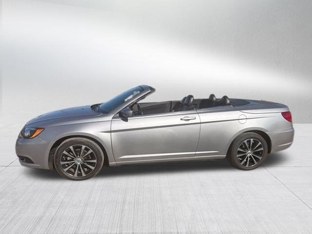 2014 Chrysler 200 S