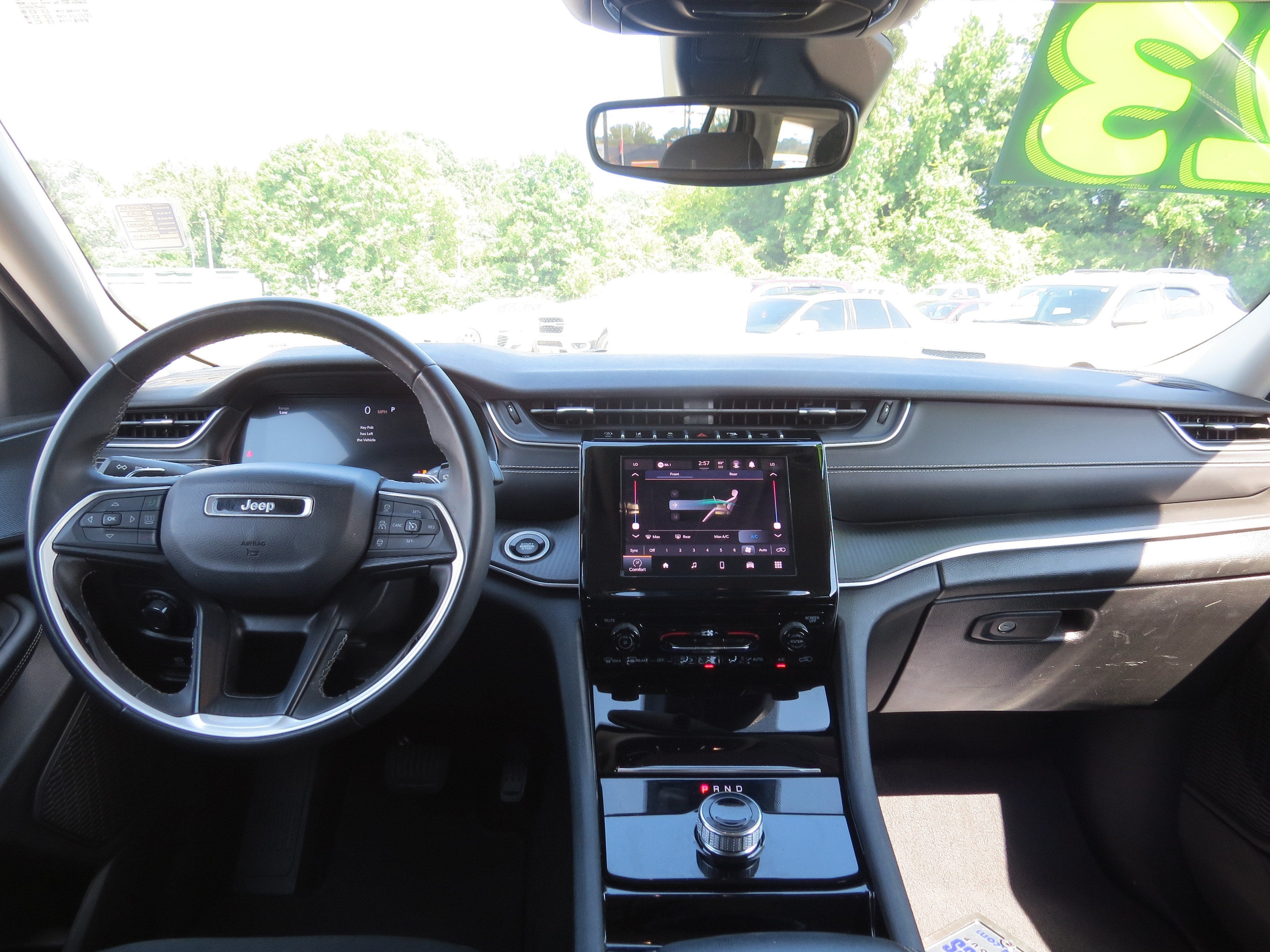 2023 Jeep Grand Cherokee L Laredo - Photo 18