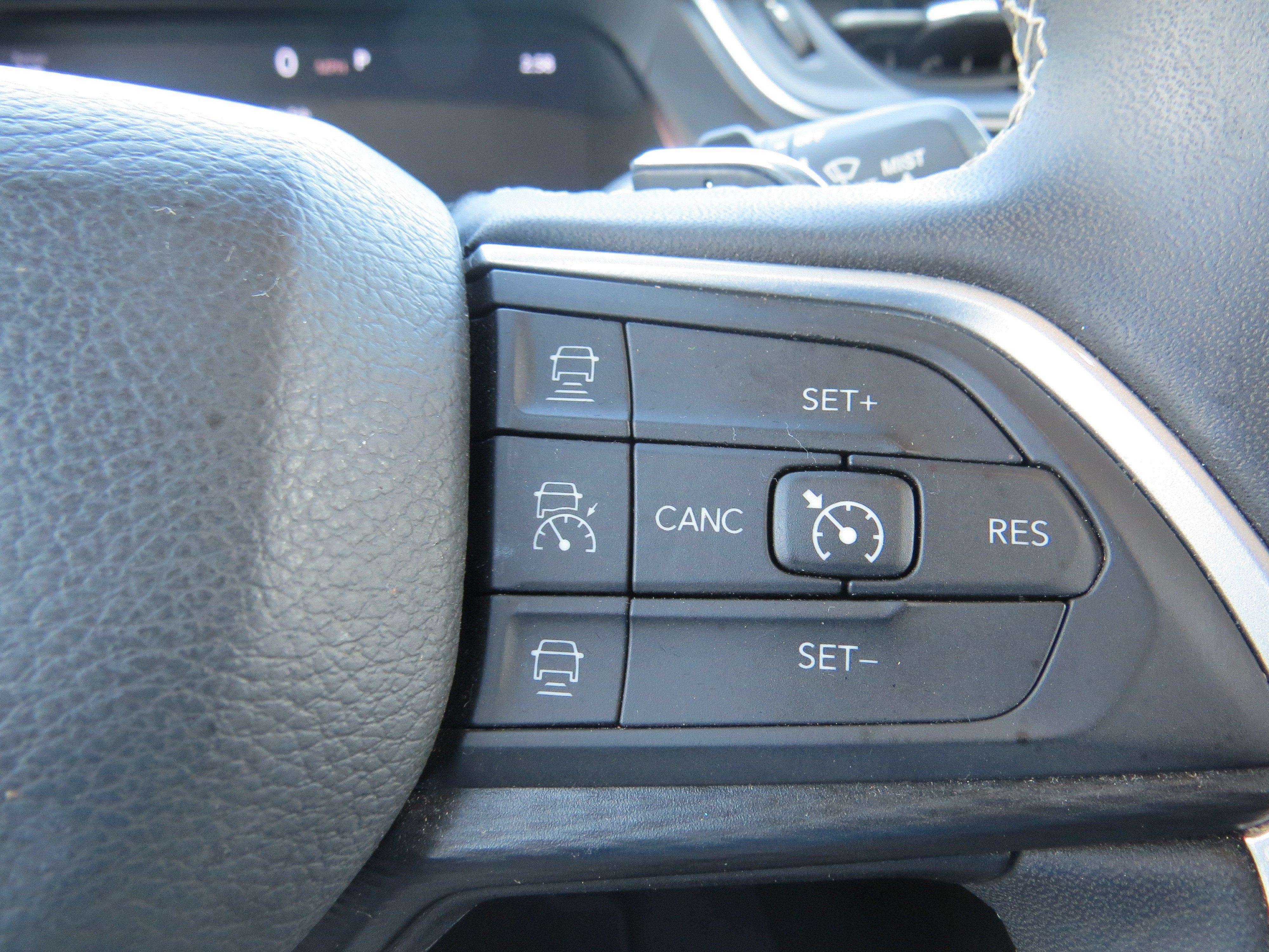 2023 Jeep Grand Cherokee L Laredo - Photo 22