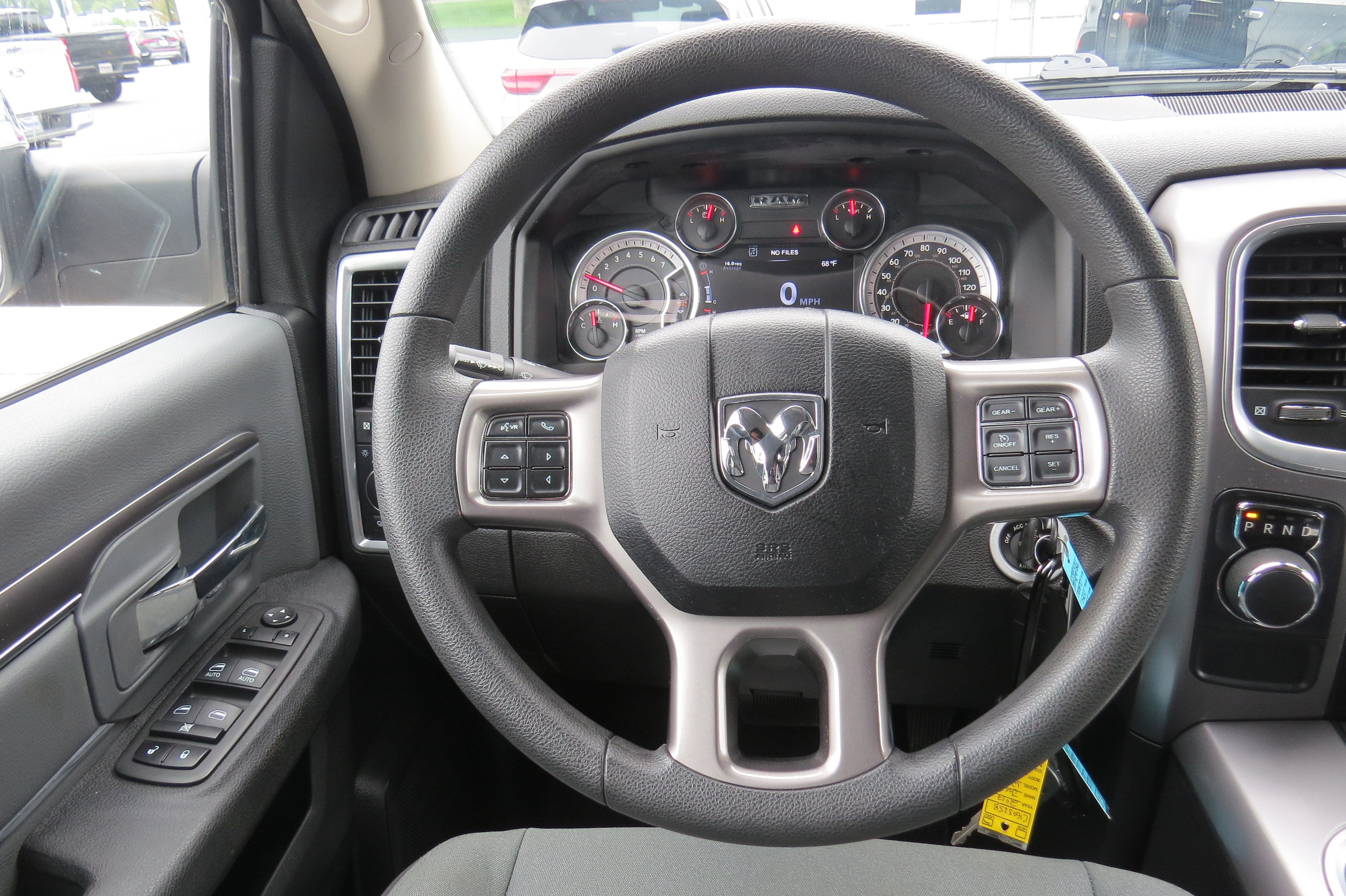 2023 RAM 1500 Classic SLT Crew Cab 4x2 5'7" Box