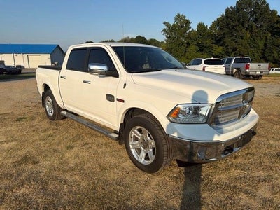 2017 RAM 1500 Longhorn Crew Cab 4x4 5'7" Box