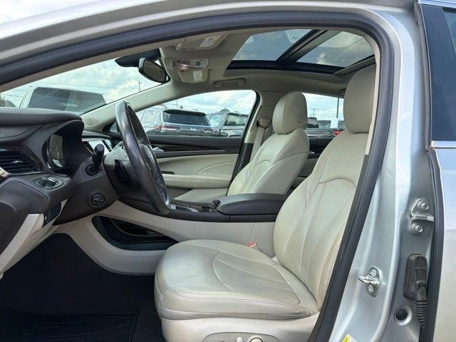 2017 Buick LaCrosse Essence