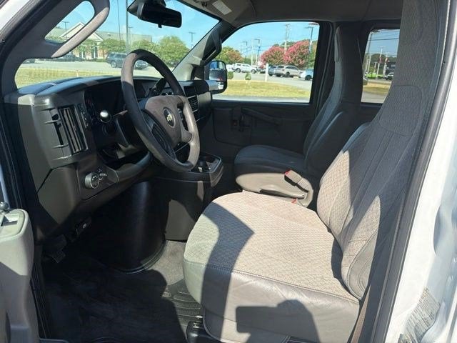 2020 Chevrolet Express Passenger 3500 LT
