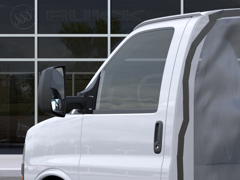 2026 GMC Savana Cutaway 3500 1WT