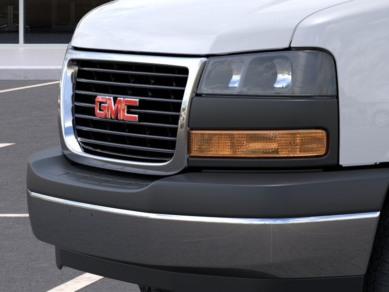 2026 GMC Savana Cutaway 3500 1WT