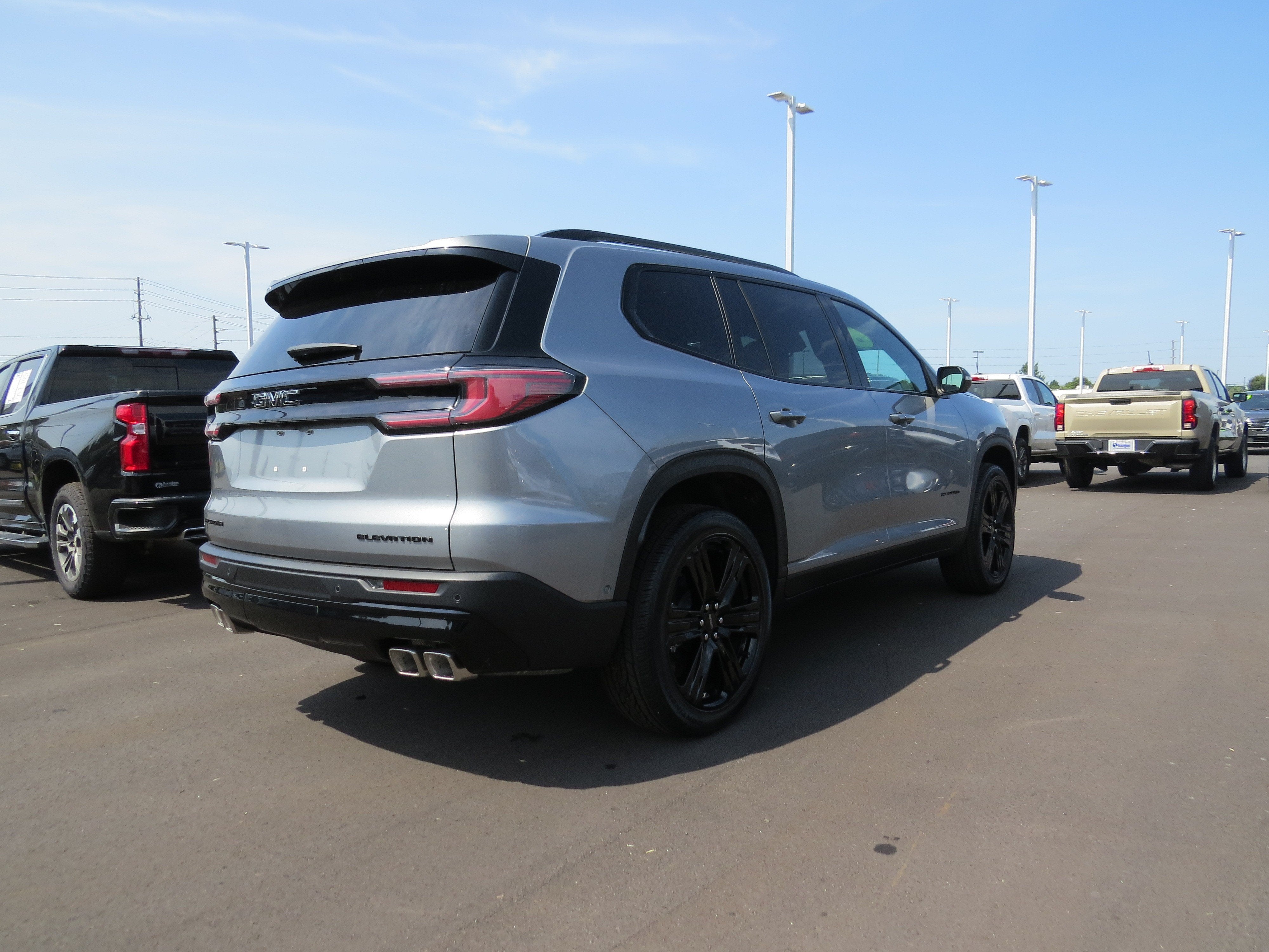 2026 GMC Acadia Elevation