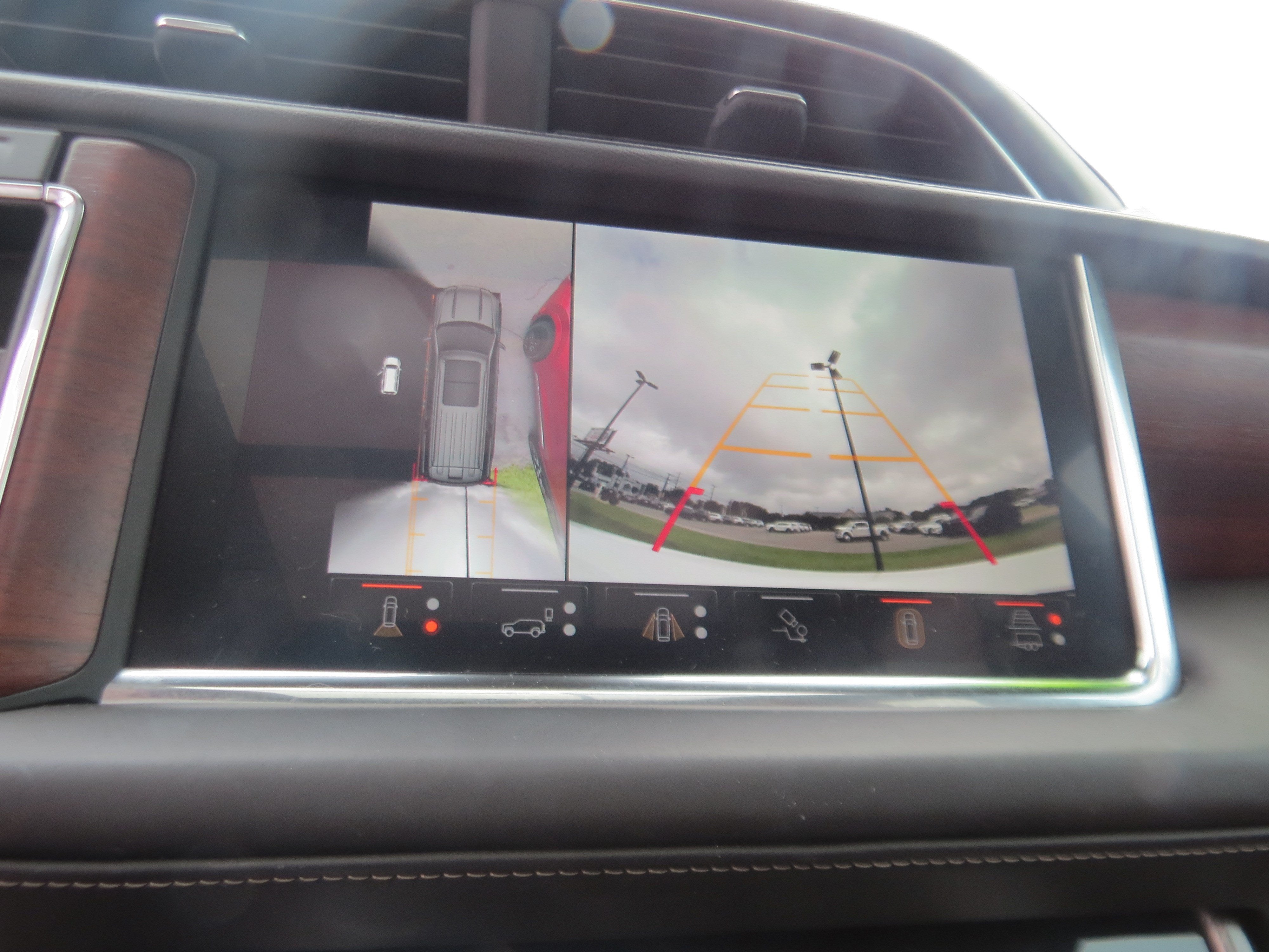 2023 GMC Yukon Denali Ultimate - Photo 27