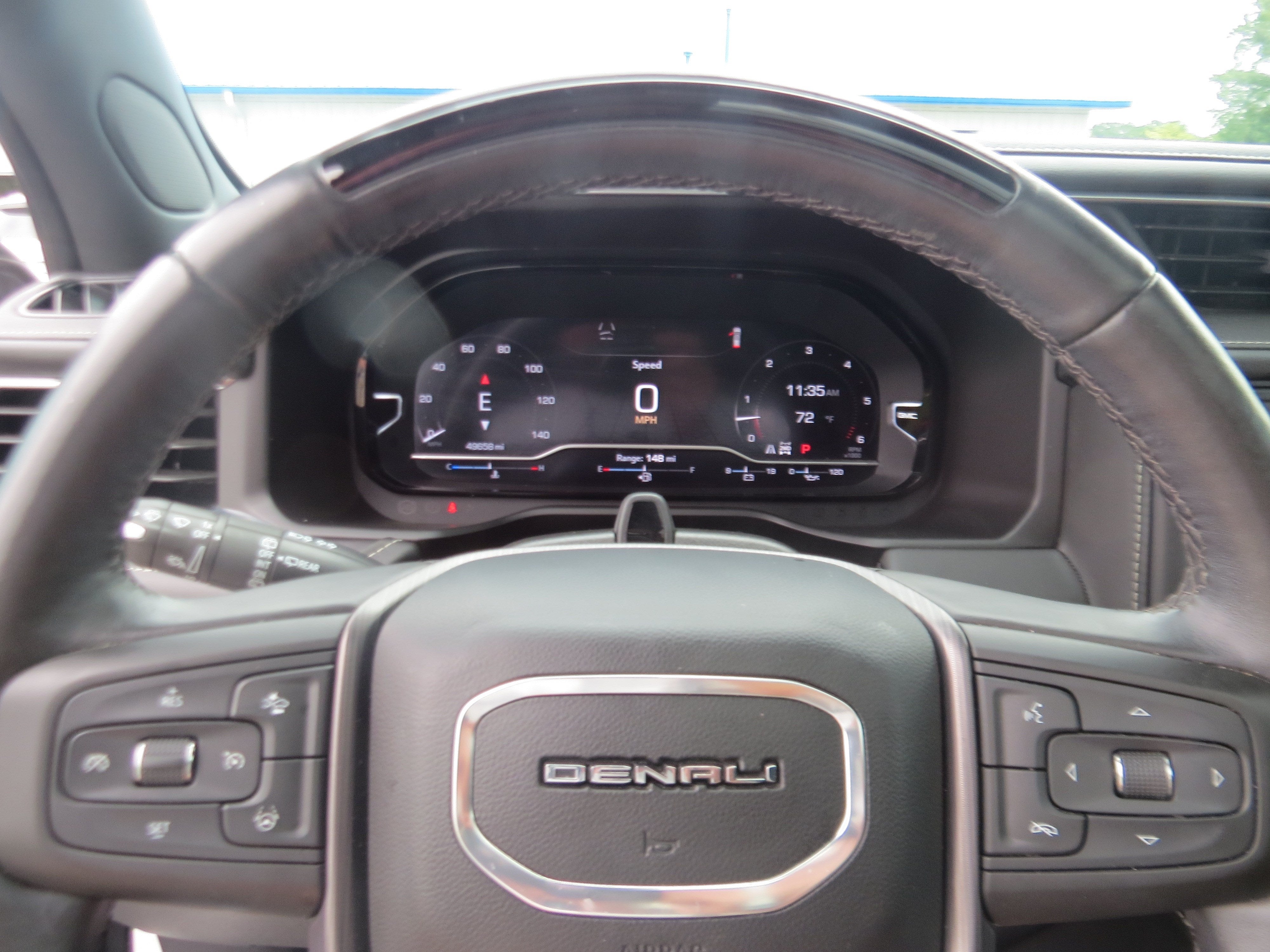2023 GMC Yukon Denali Ultimate - Photo 28