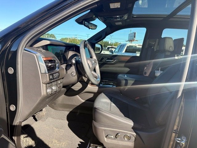 2026 GMC Yukon XL Denali - Photo 7
