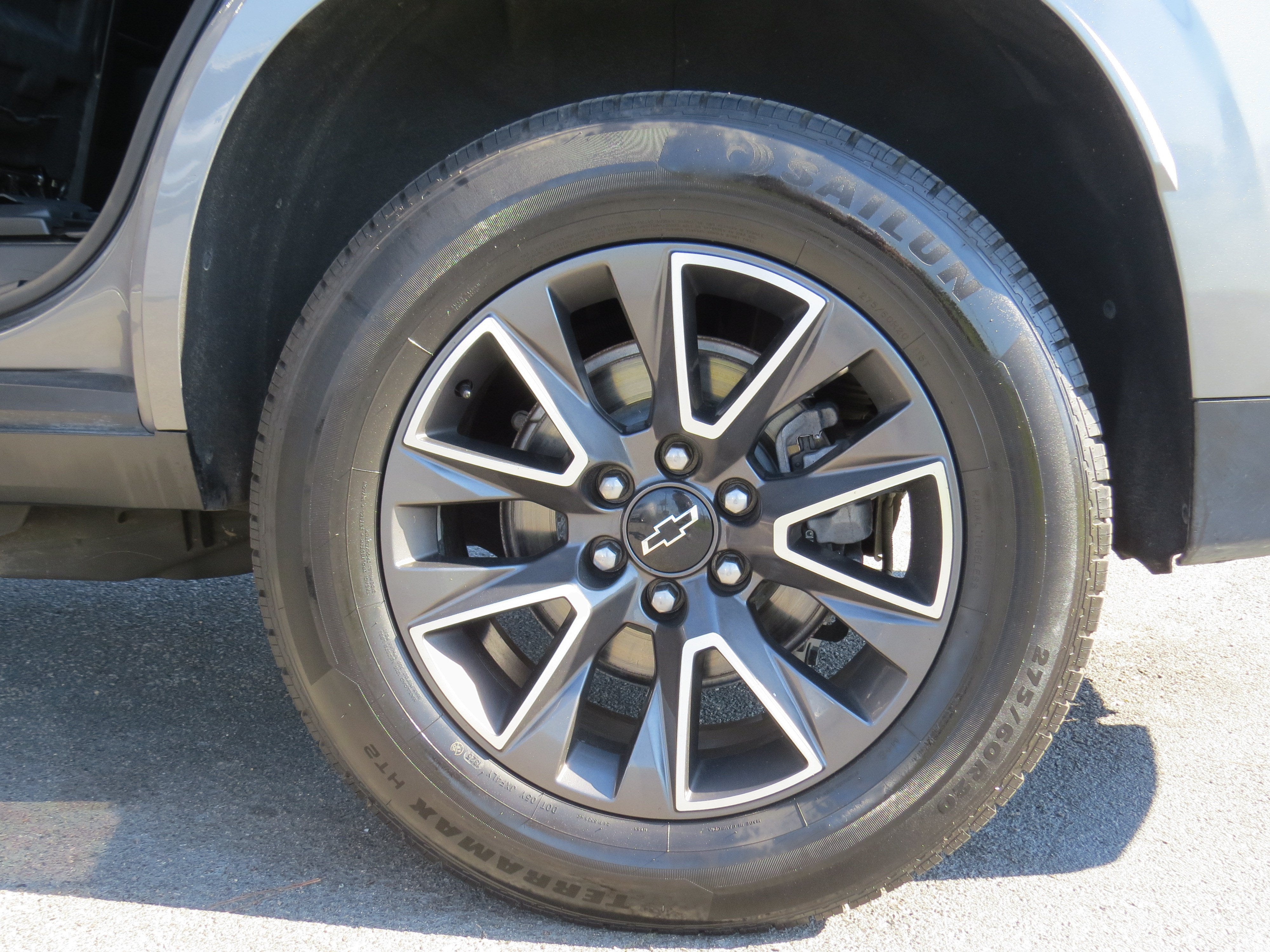 2021 Chevrolet Tahoe Z71 - Photo 12