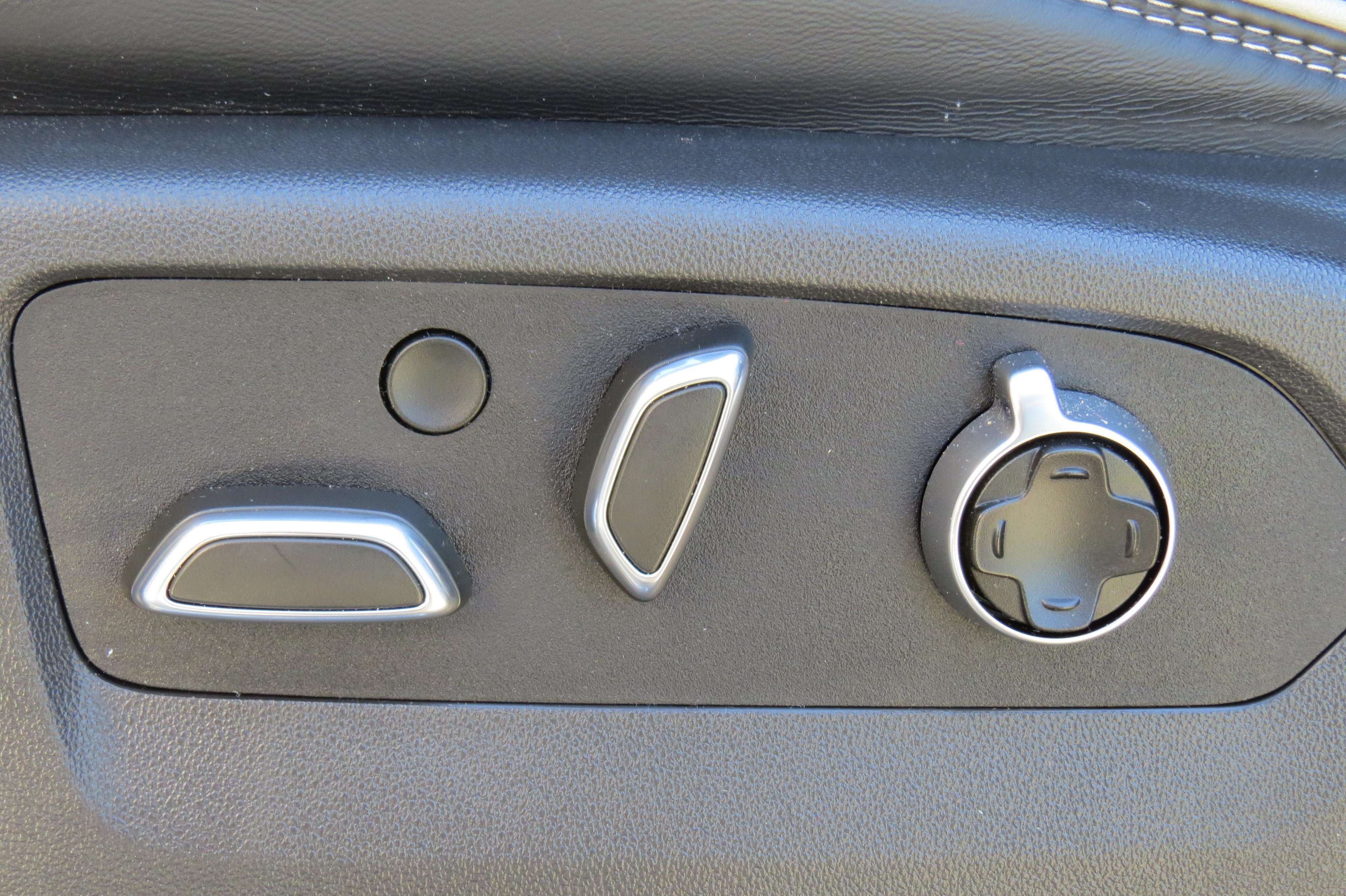 2026 GMC Sierra 1500 Denali Ultimate - Photo 17