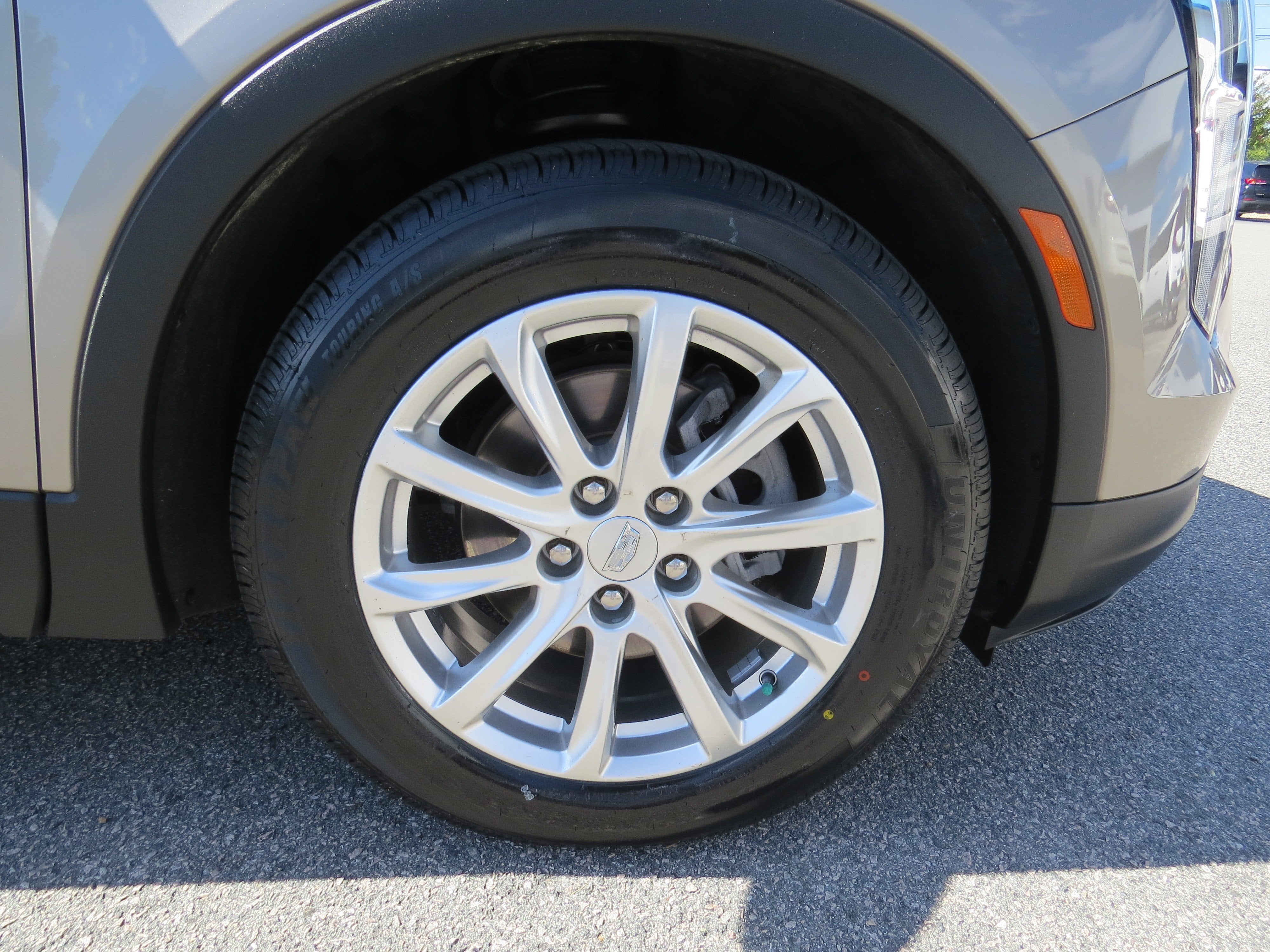 2023 Cadillac XT4 FWD Luxury