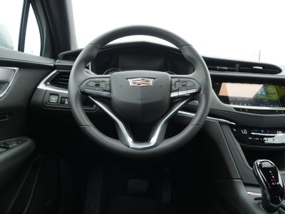 2025 Cadillac XT6 Luxury
