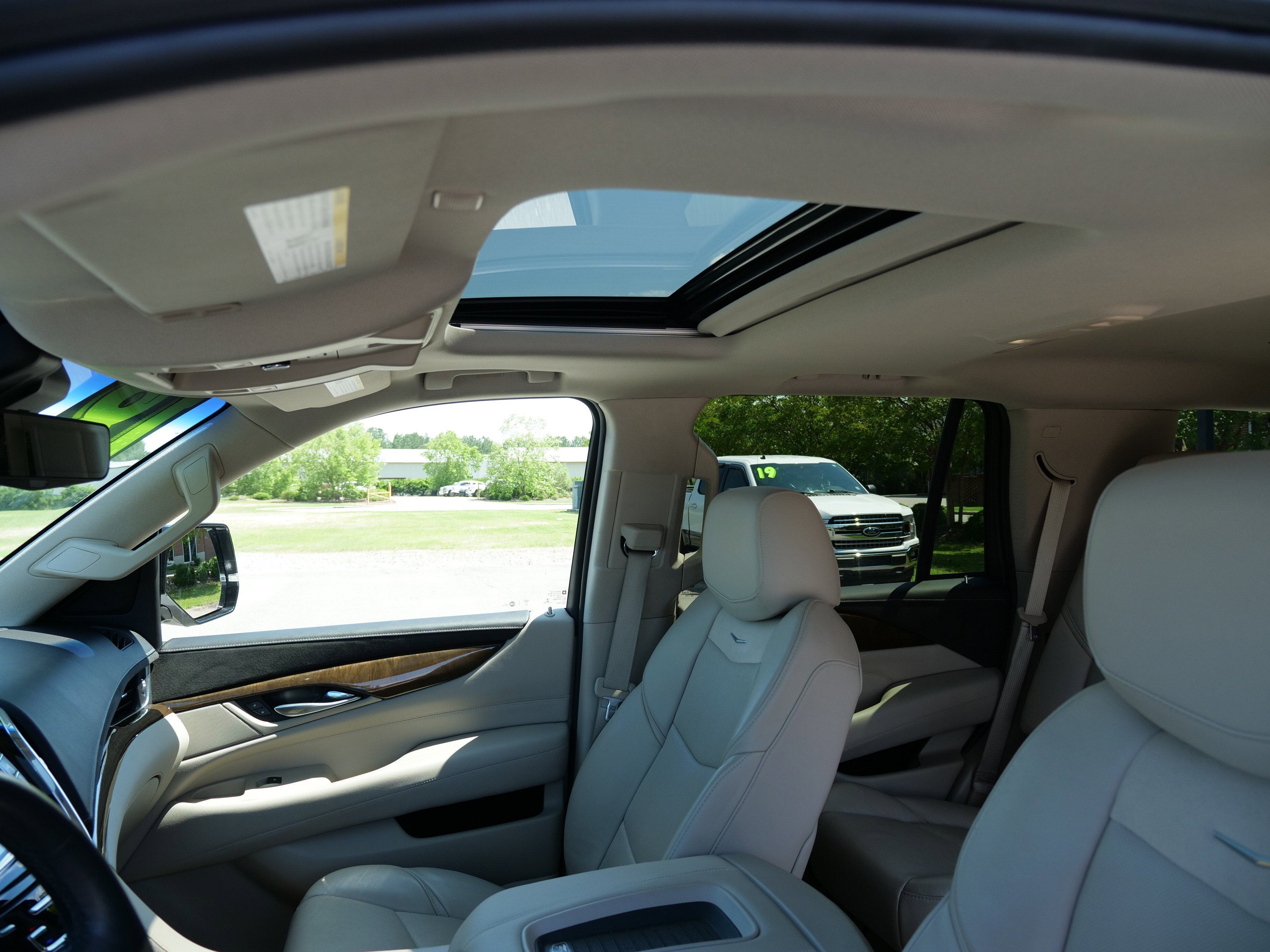 2018 Cadillac Escalade Luxury