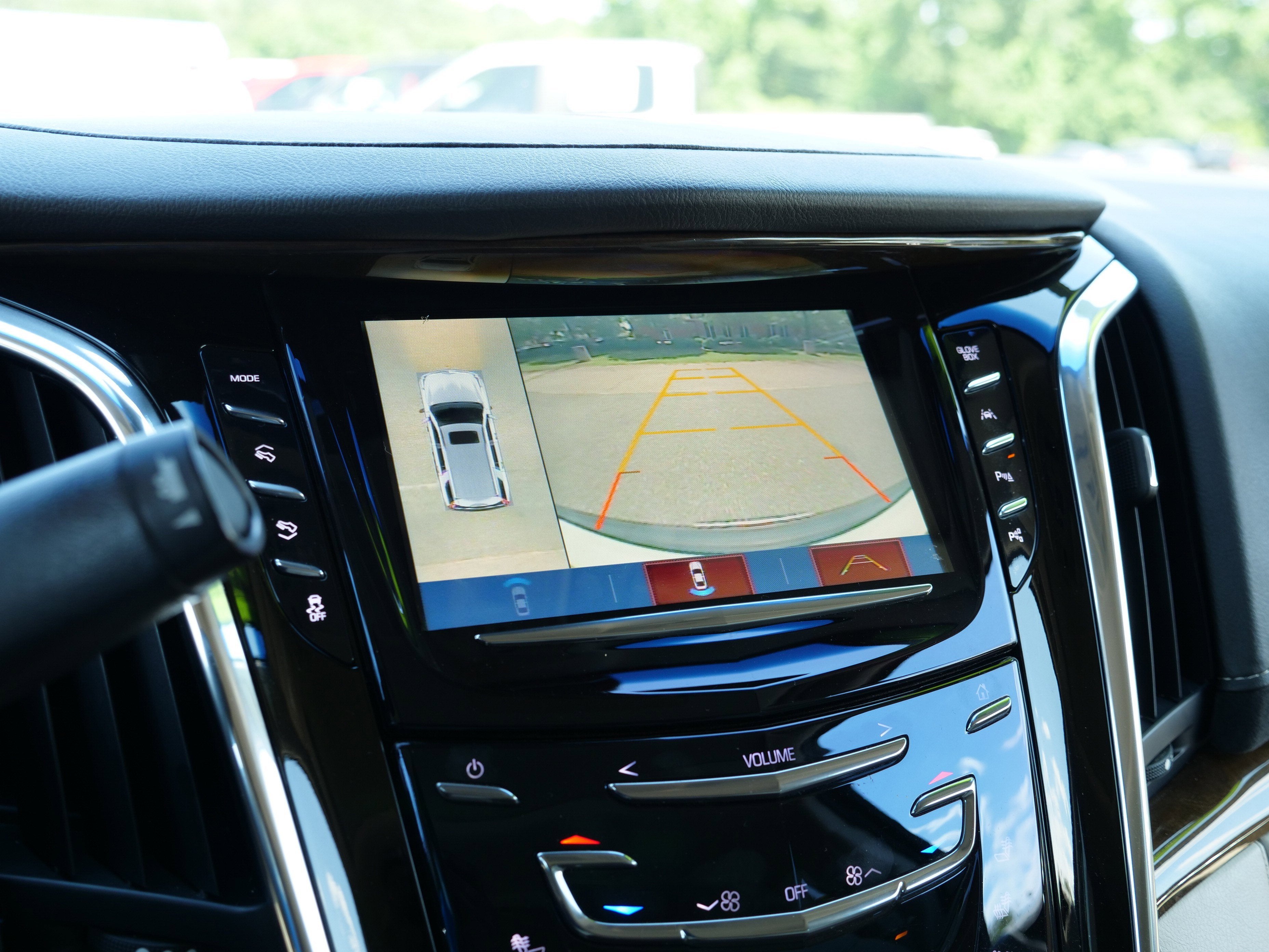 2018 Cadillac Escalade Luxury