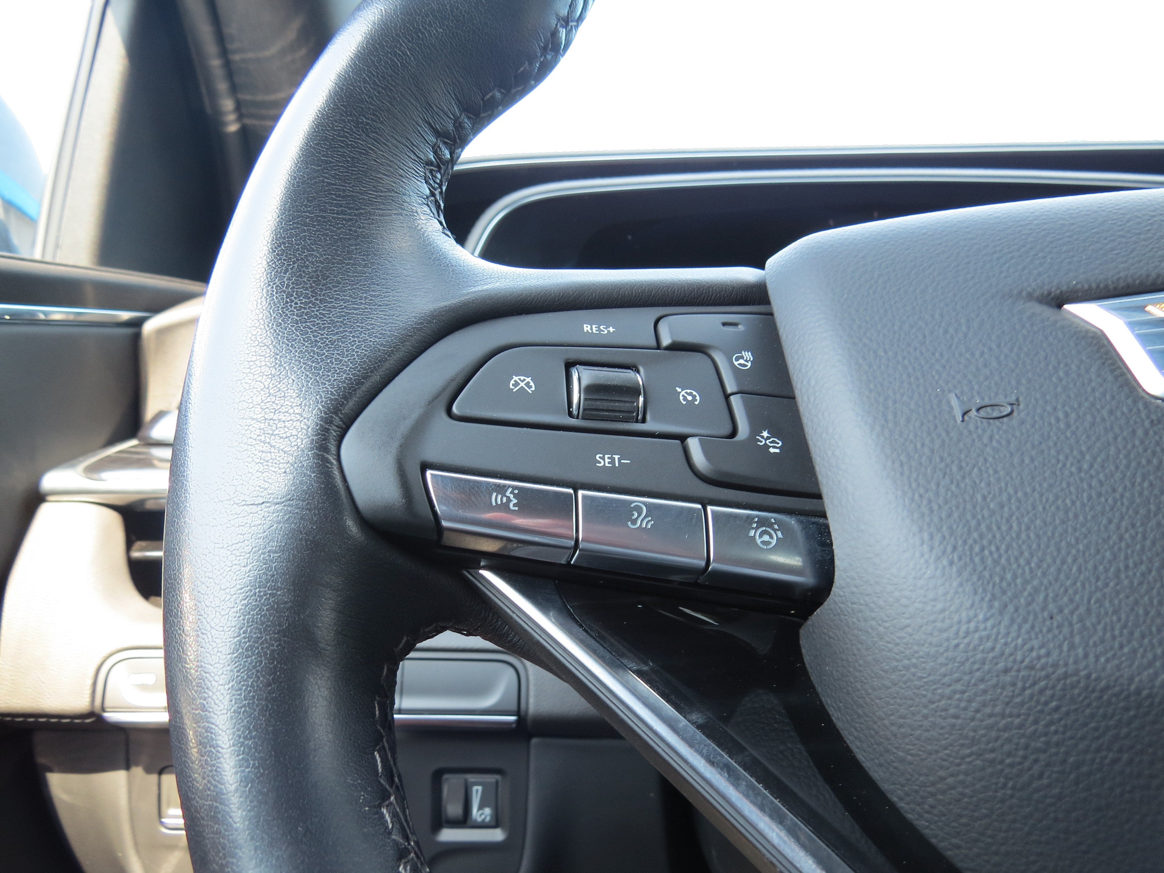 2024 Cadillac Escalade Sport