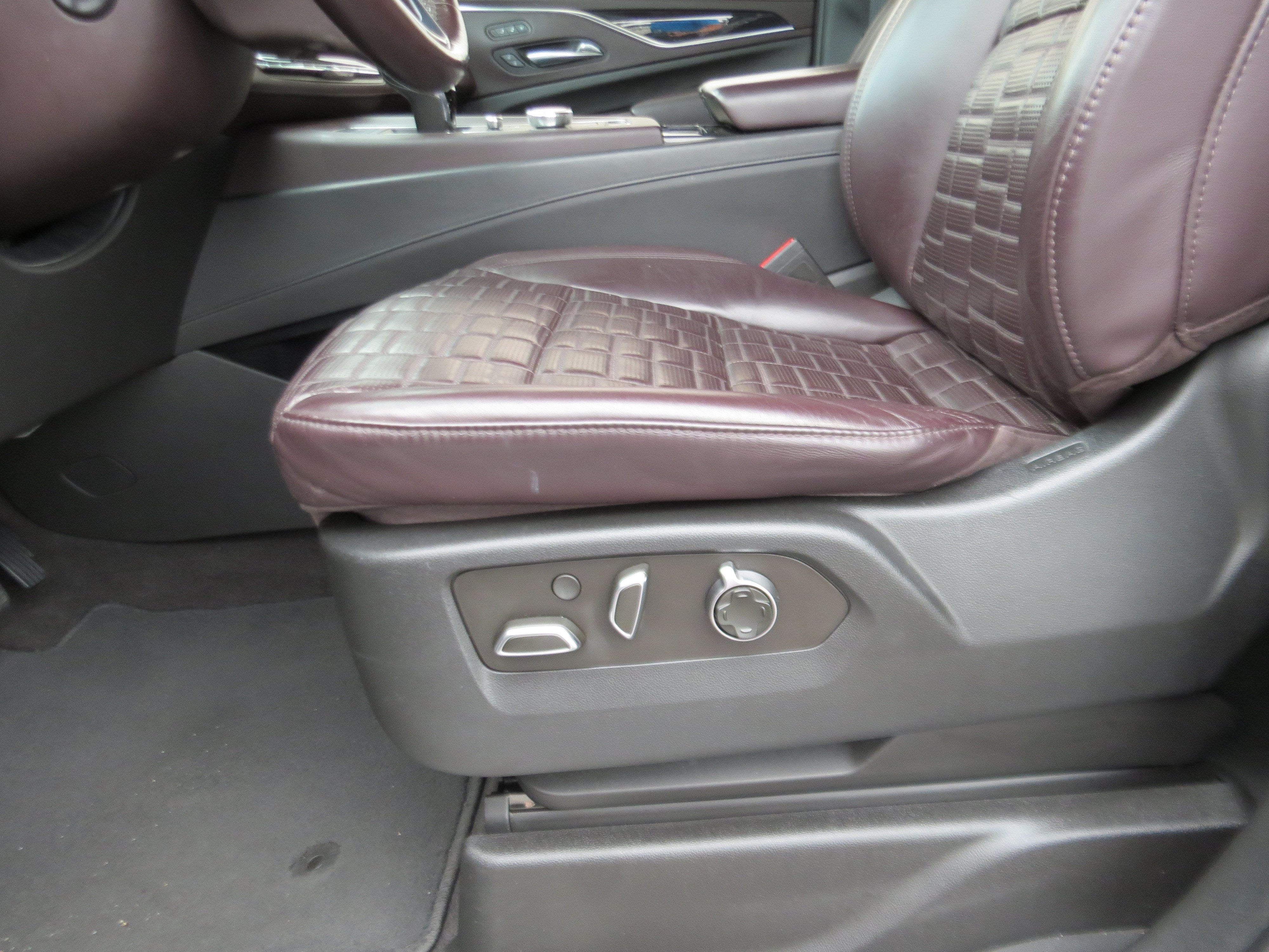 2022 Cadillac Escalade Sport Platinum