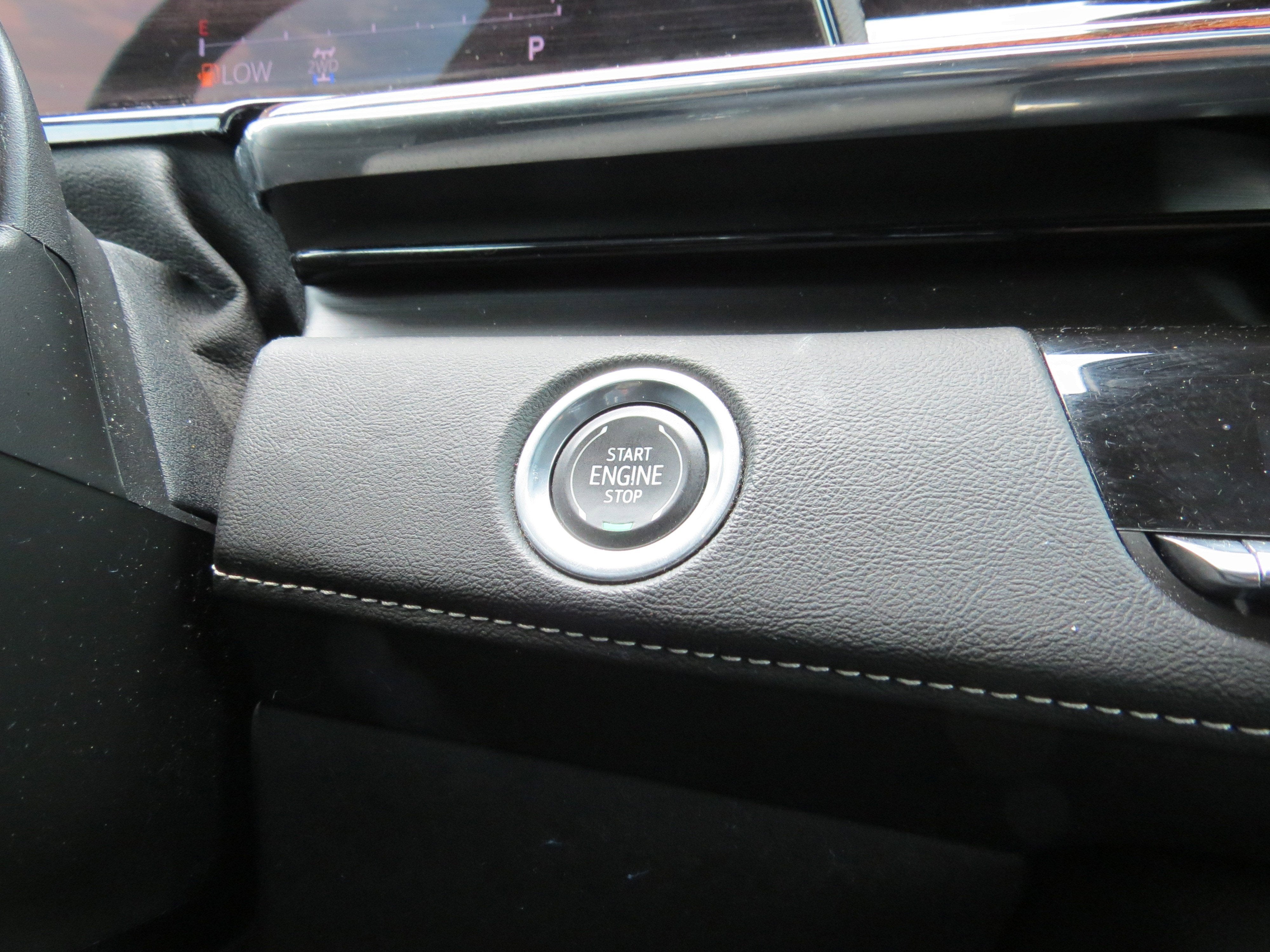 2023 Cadillac Escalade ESV Premium Luxury