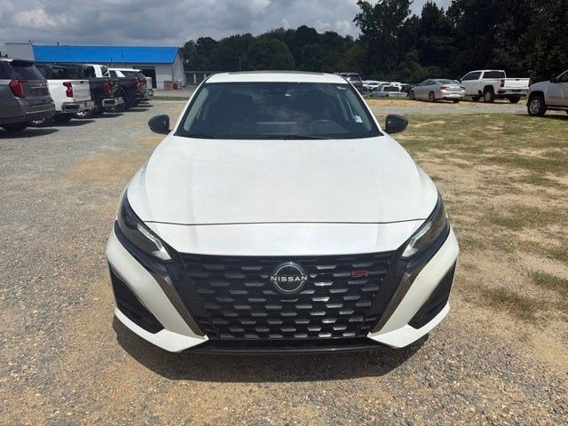 2023 Nissan Altima SR FWD